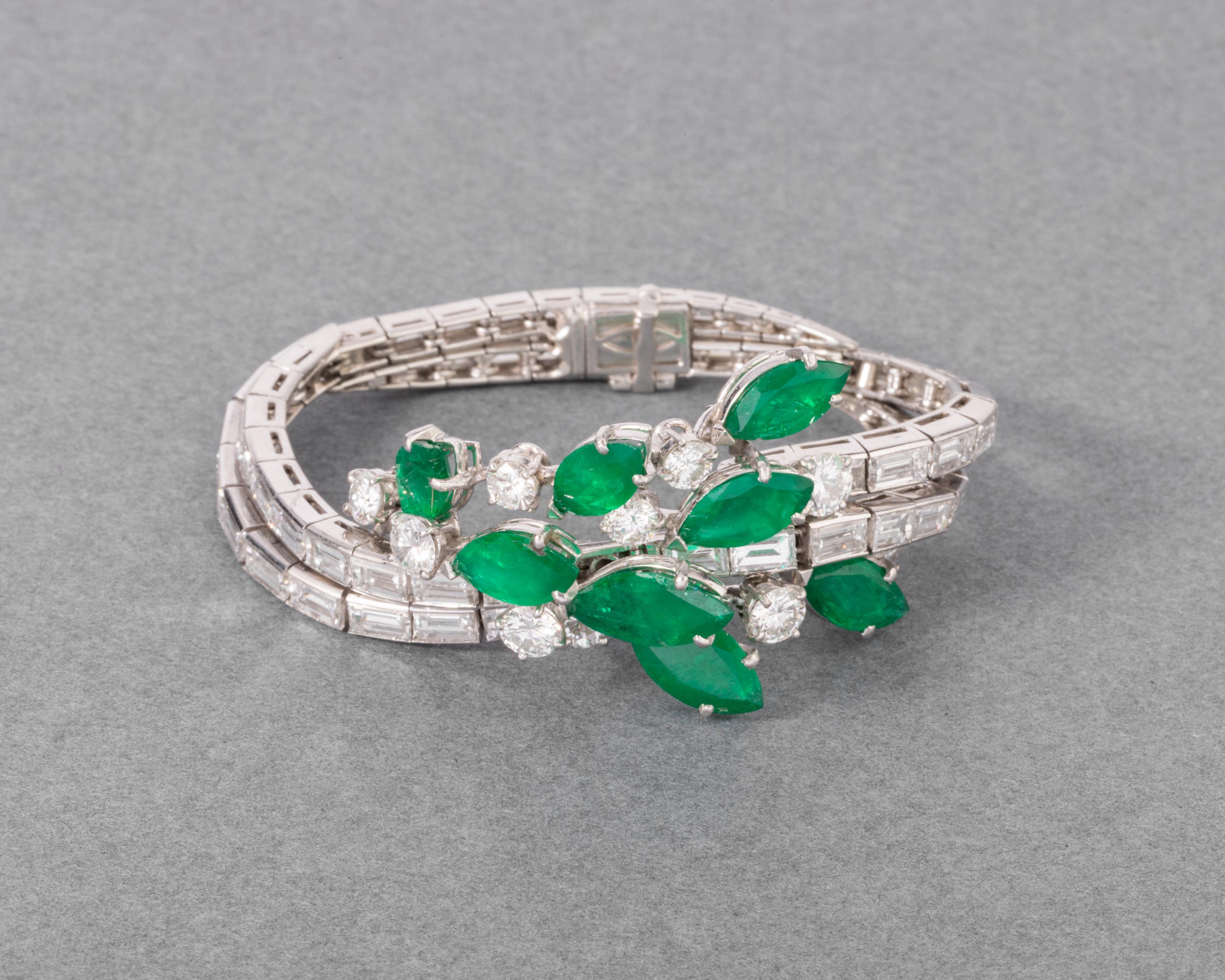 Women's 10 Carats Diamonds and 10 Carats Emeralds French Vintage Bracelet For Sale