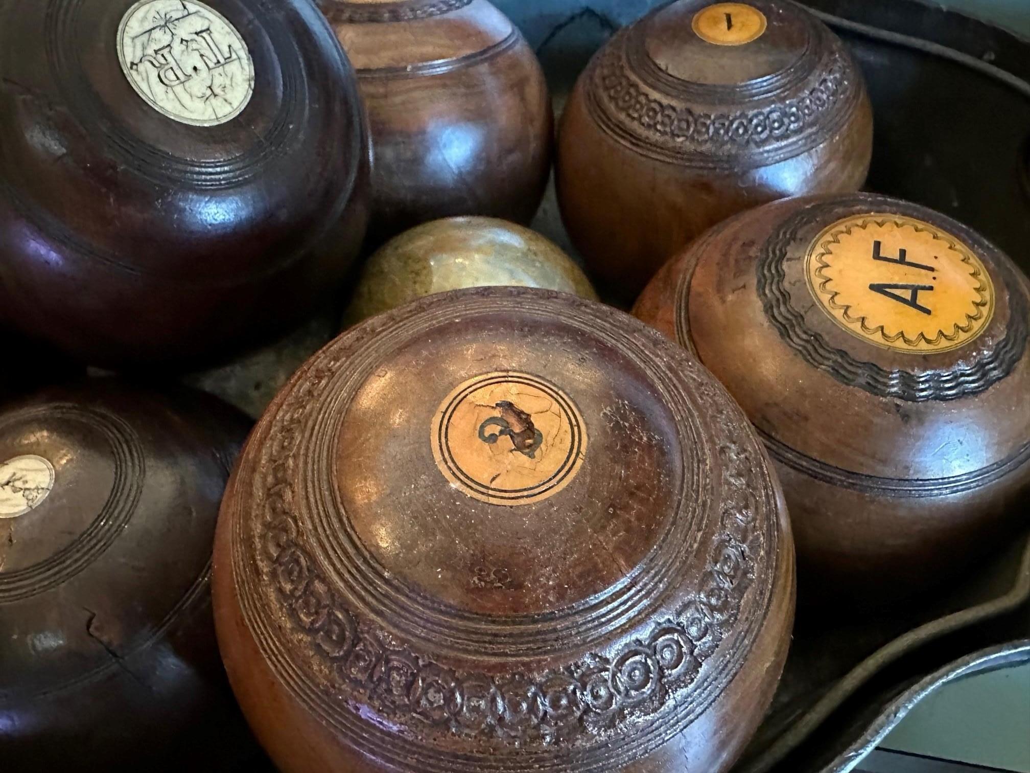 10 Carpet Lawn Bowling Hand Carved Wood & Stone Balls Antique Office Gift Idea For Sale 6