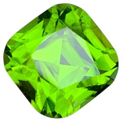 10 Cts Vibrant Apple Green Square Cushion Cut Peridot Gemstone for Jewelry 11 mm