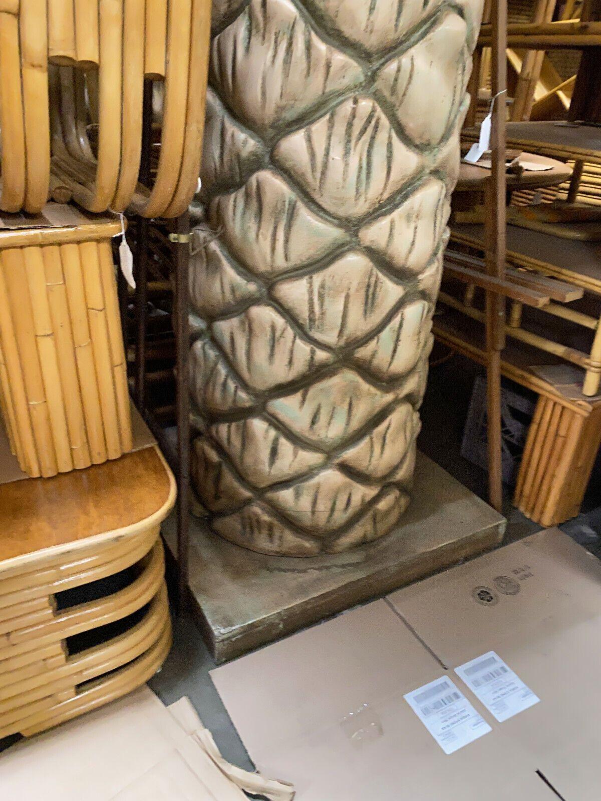 Colonne de palmiers Art Déco en fibre de verre de 10 pieds. en vente 2