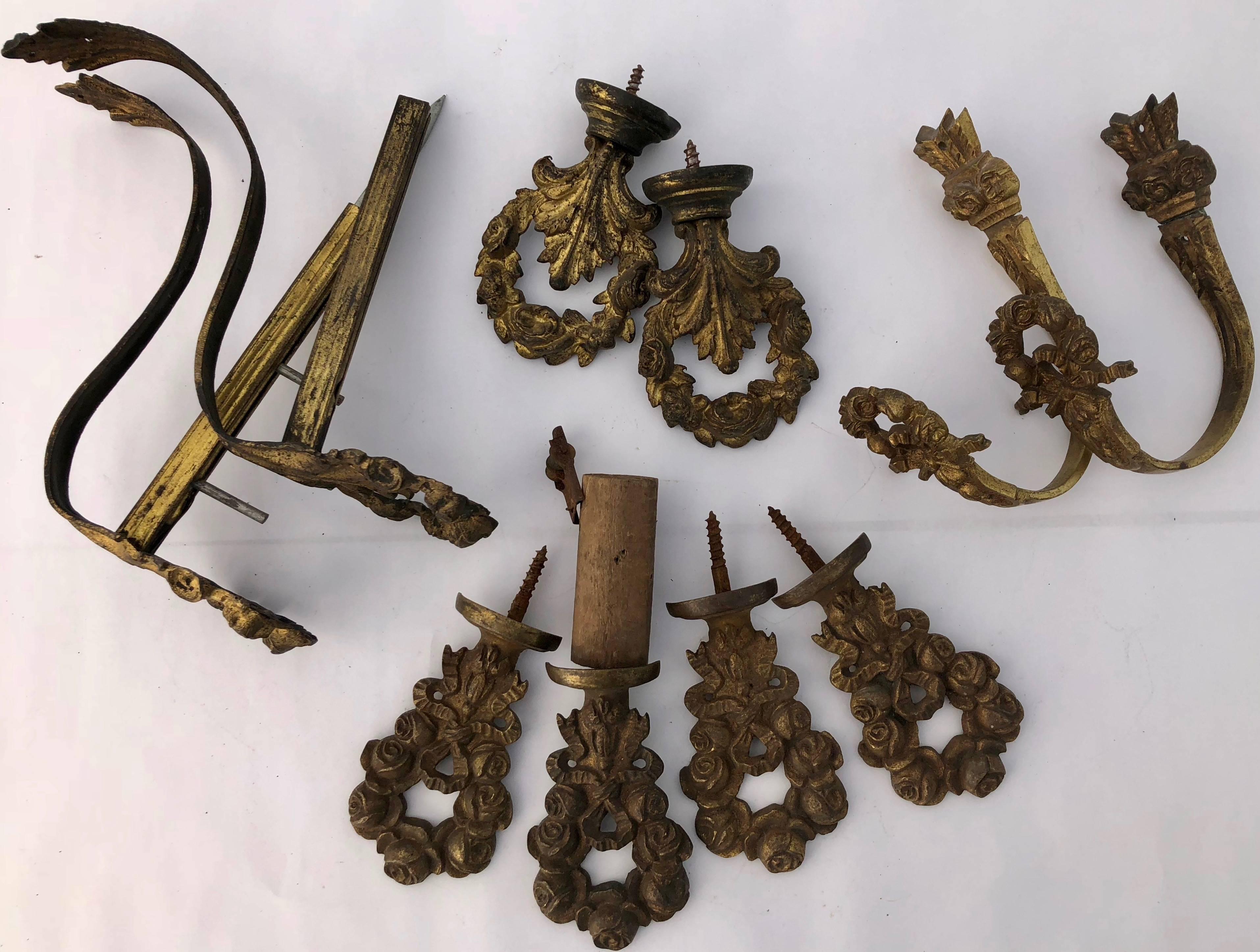 Mid-20th Century 10 French Antique Brass Curtain Rod Ends and Tie Backs in Rose and Lace Designs For Sale
