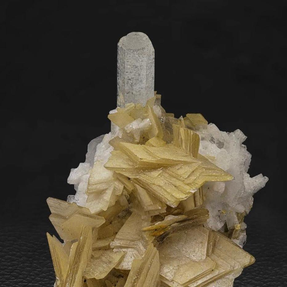 Style Adam Combinaison d'aigue-marine sur muscovite avec Albite du Pakistan, 10 grammes en vente
