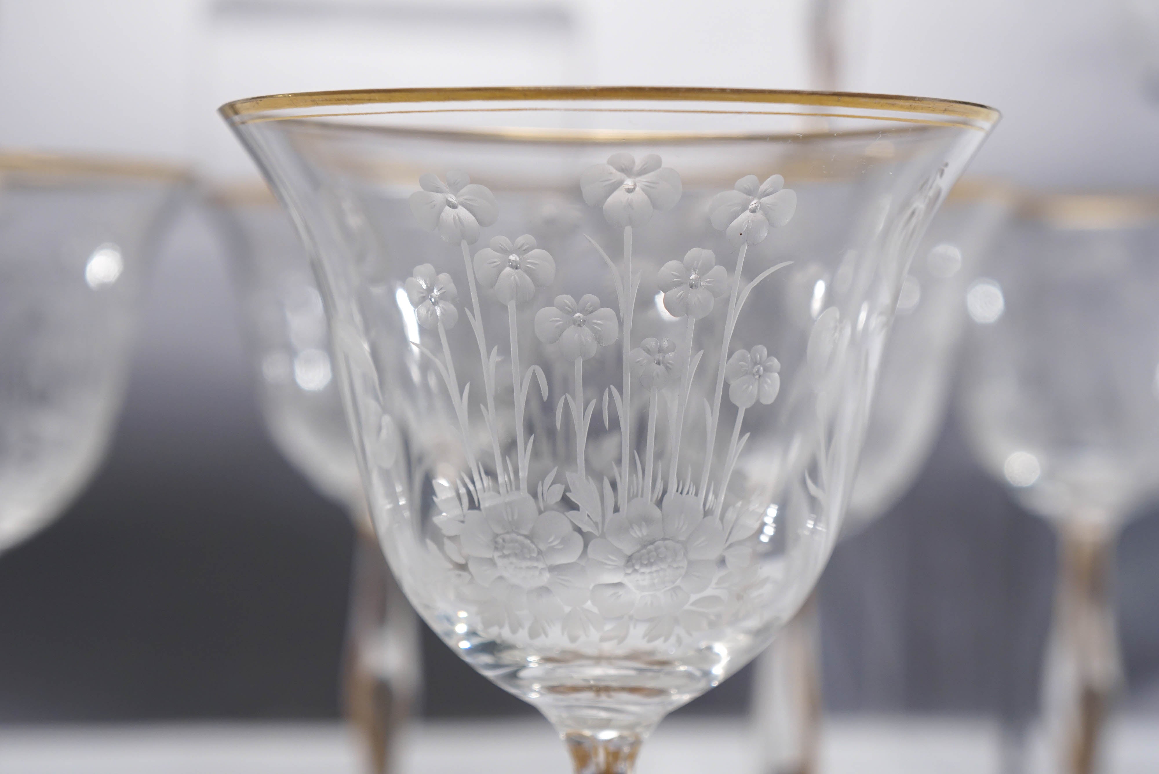 10 Hand Blown Crystal Mousseline Goblets Wine w/ Intaglio Cut Floral Decoration In Excellent Condition For Sale In Great Barrington, MA