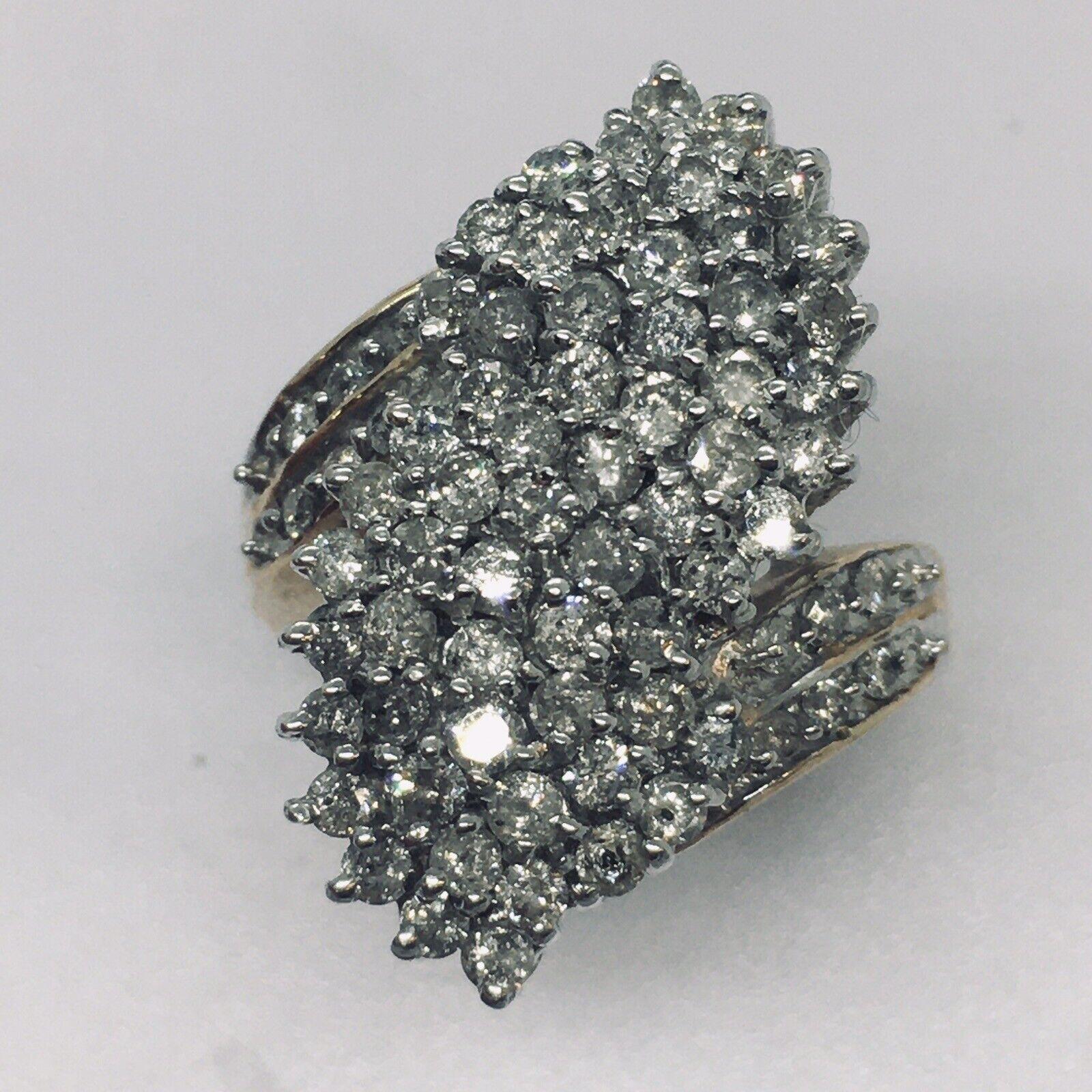 10 k Yellow Gold White Gold Top 2.35 Carat Total Diamond Cluster Ring Size 7 In Excellent Condition For Sale In Santa Monica, CA