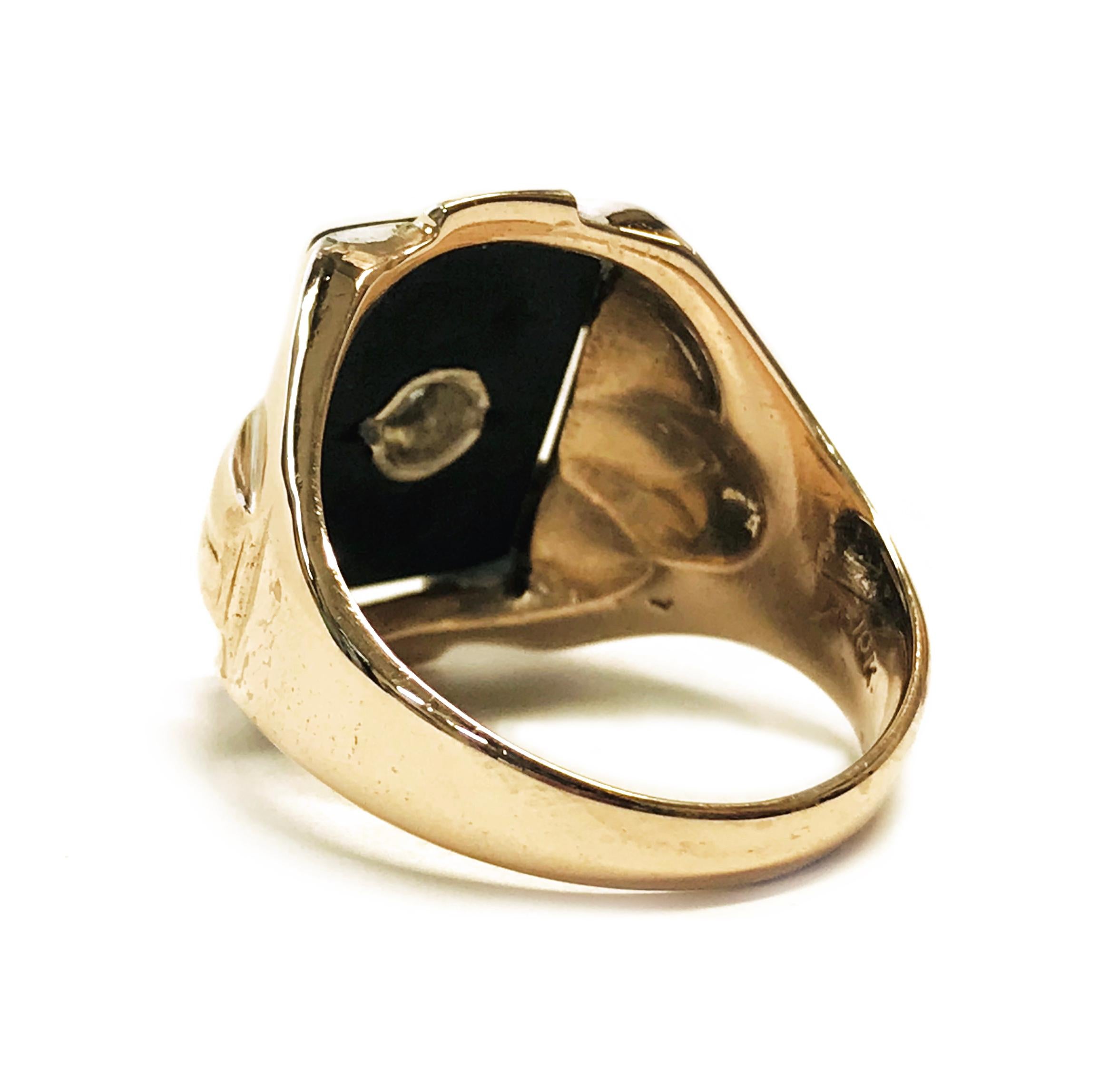 10 Karat Art Deco Diamond Onyx Ring, circa 1940s In Fair Condition In Palm Desert, CA