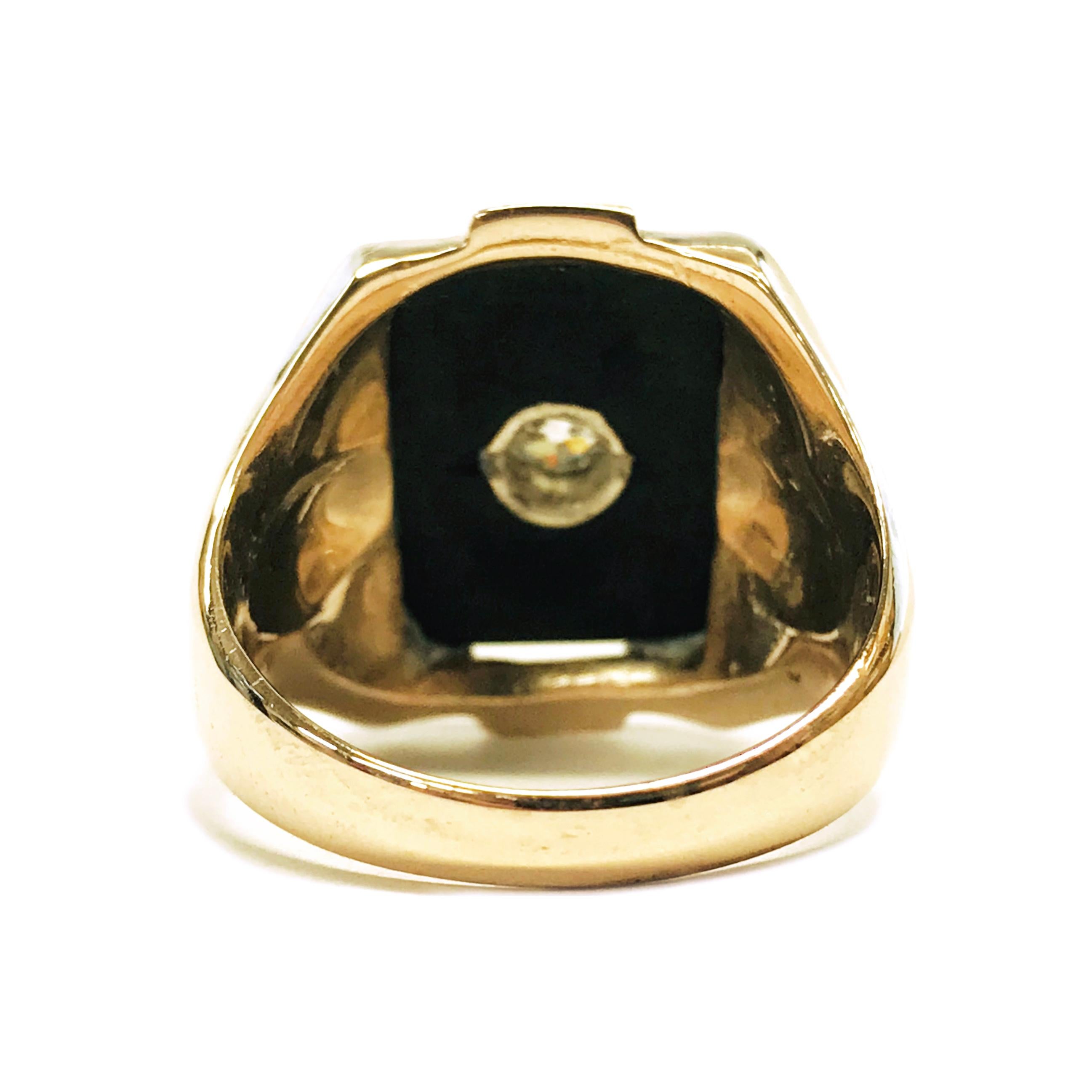 Women's or Men's 10 Karat Art Deco Diamond Onyx Ring, circa 1940s