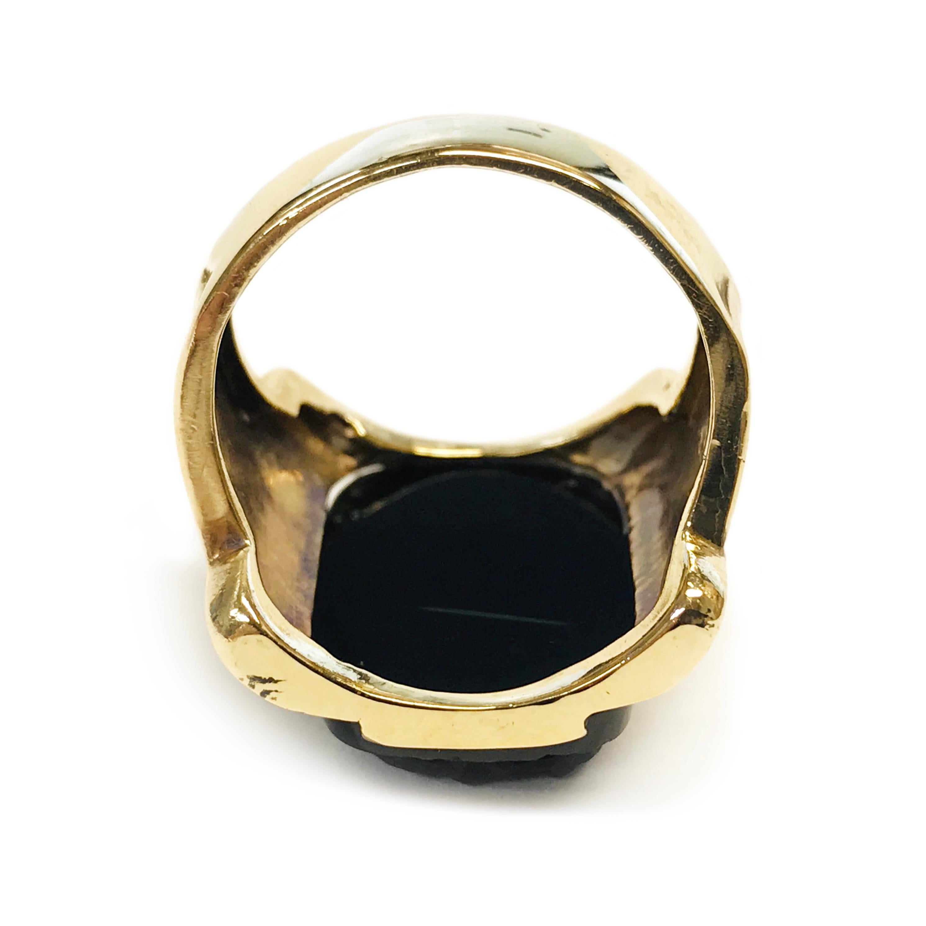 10 Karat Art Deco Onyx Intaglio Ring, circa 1940s 1