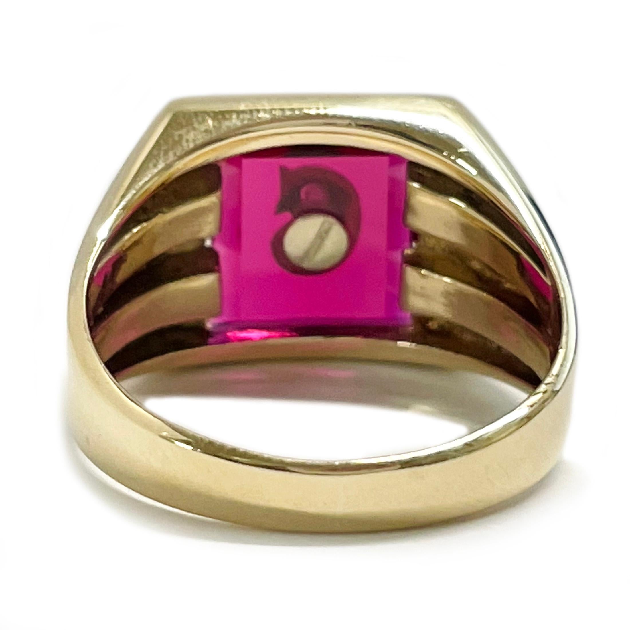 10 Karat Pink Corundum Initial C Ring In Fair Condition For Sale In Palm Desert, CA