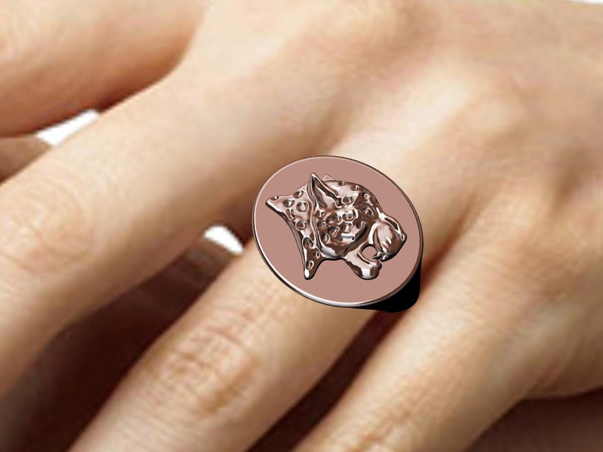 For Sale:  10 Karat Pink Gold Spotted Leopard Signet Ring 2