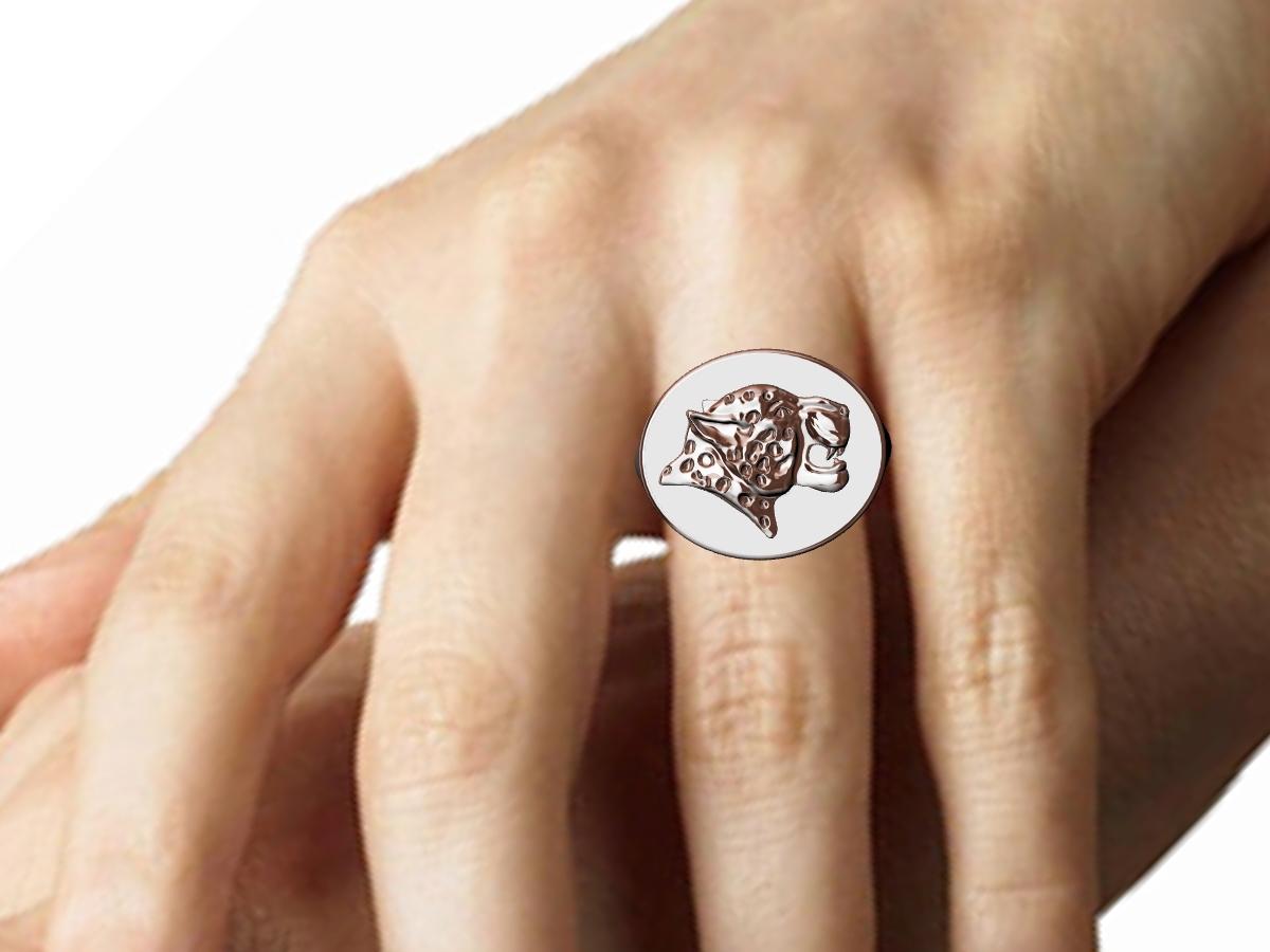 For Sale:  10 Karat Pink Gold Spotted Leopard Signet Ring 6