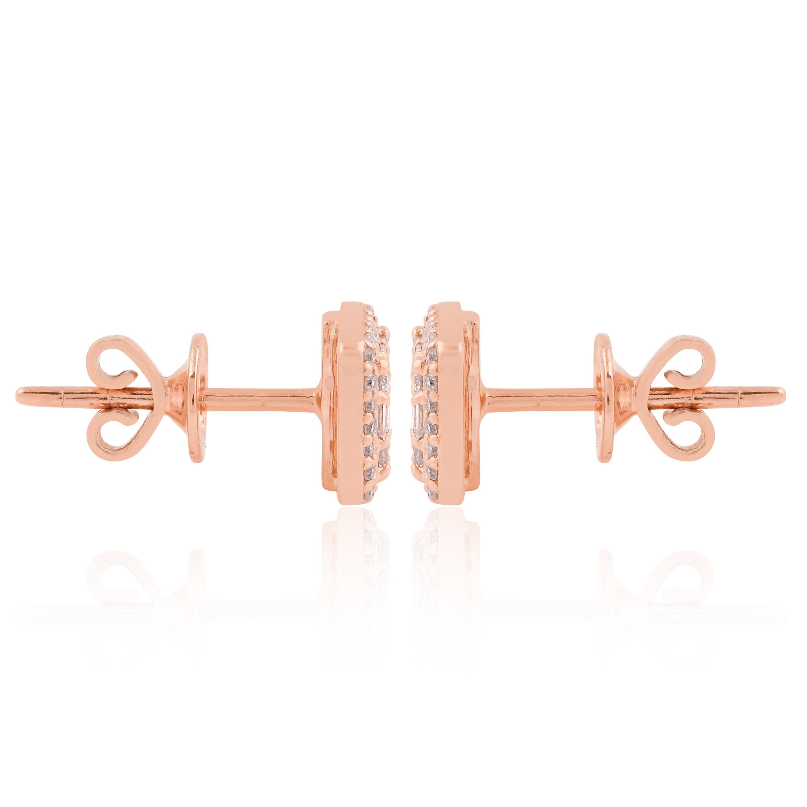 Clous d'oreilles en or rose 10 carats avec diamants taille coussin de 0,35 carat de pureté si Neuf - En vente à Diera, Dubai