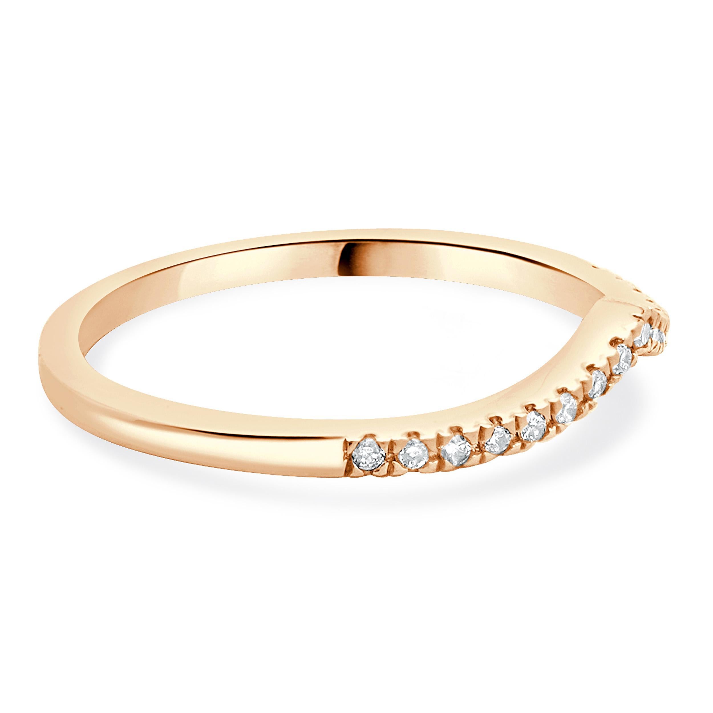 Diseñador: custom
Material: Oro rosa de 10 quilates
Diamante: 17 talla brillante redonda = 0,10cttw
Color: I/J
Claridad: I2-3
Tamaño del anillo: 7.25 (prevea dos días de envío adicionales para las solicitudes de tamaño)
Peso: 1.45 gramos