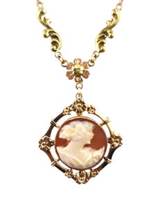 10 Karat Tri Gold Cameo Pendant Necklace #18536