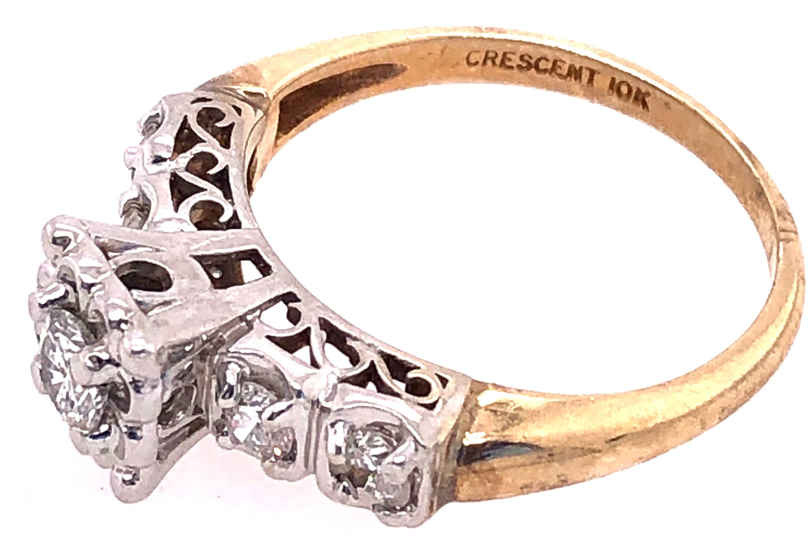 Taglio rotondo Anello di fidanzamento con diamante in oro 10 carati bicolore 0,60 TDW in vendita