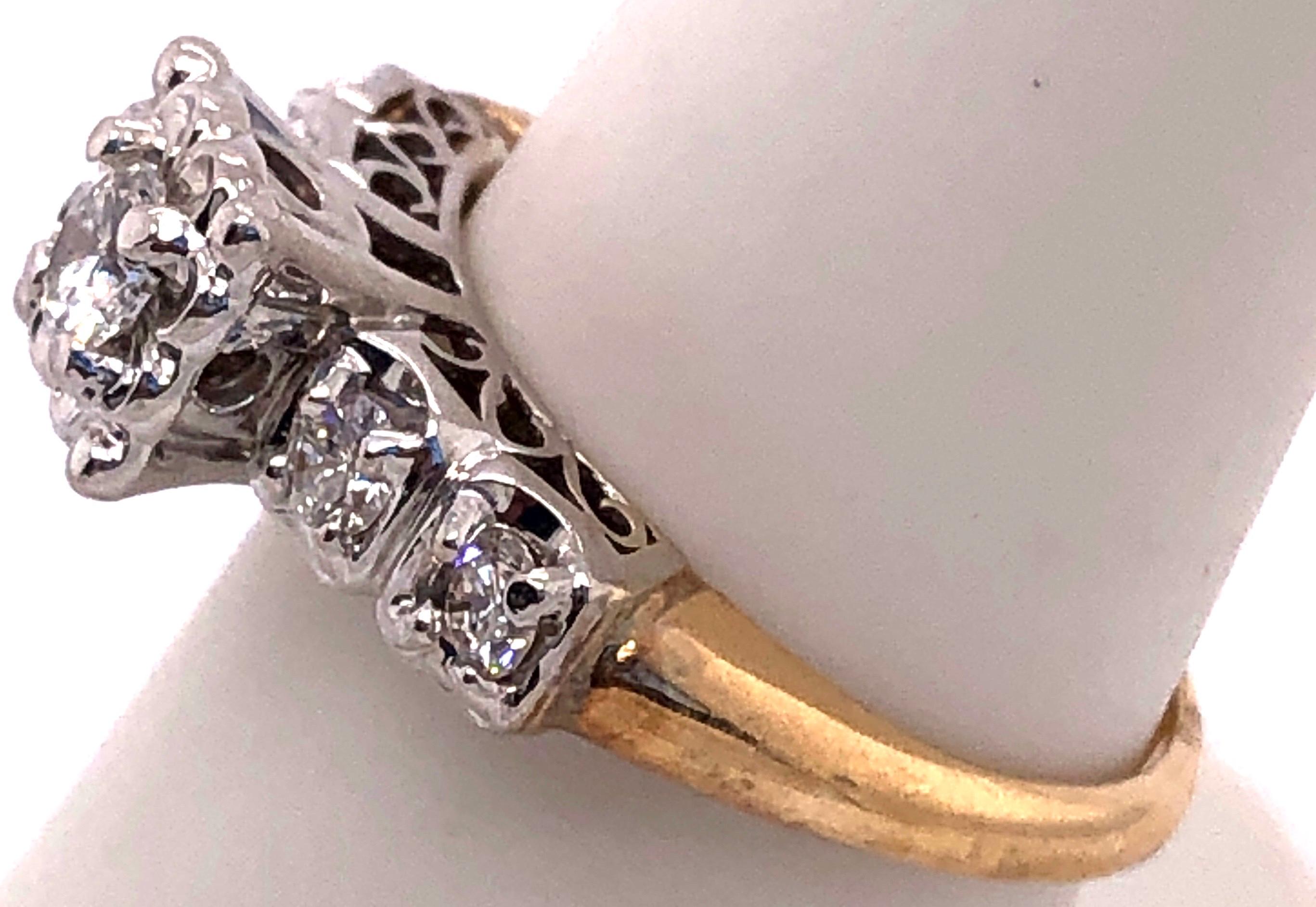 Anello di fidanzamento con diamante in oro 10 carati bicolore 0,60 TDW in vendita 1