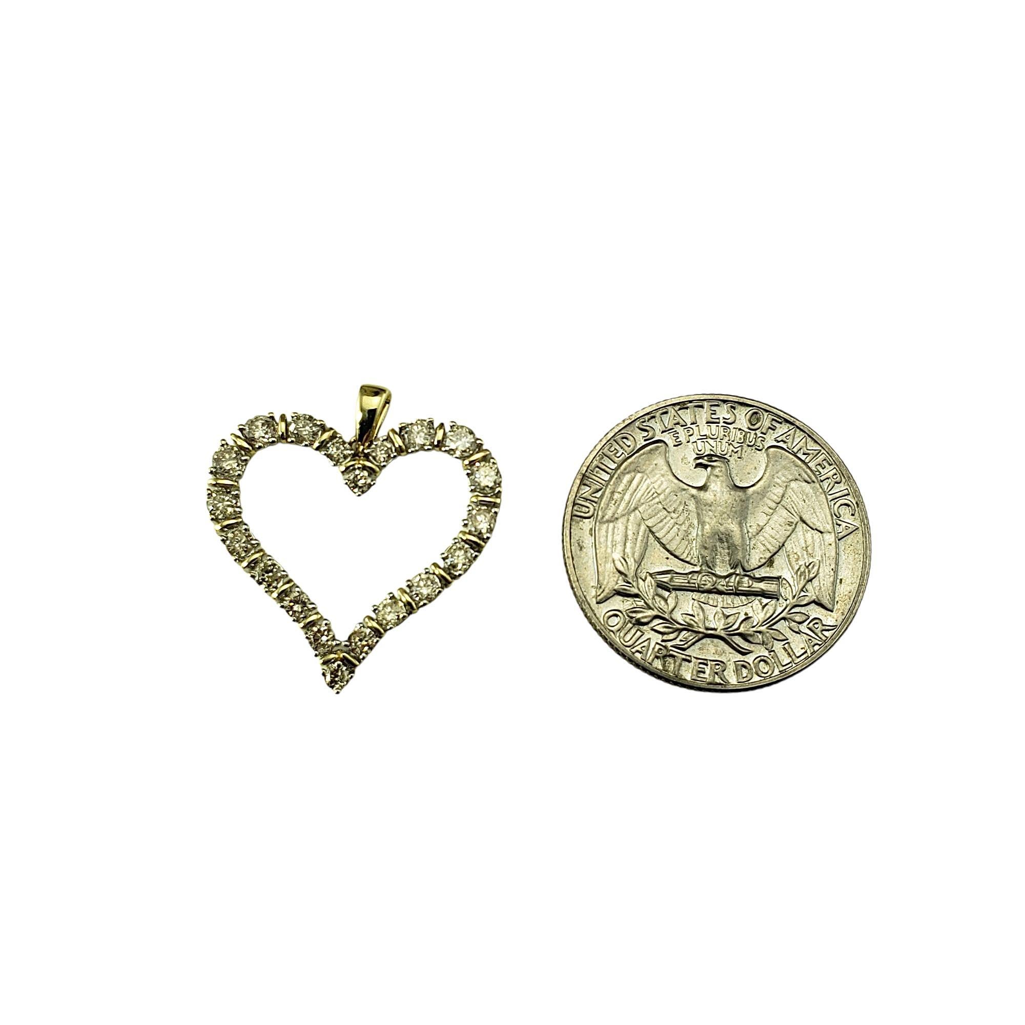 10 Karat White and Yellow Gold Diamond Heart Pendant #21765 in vendita 1