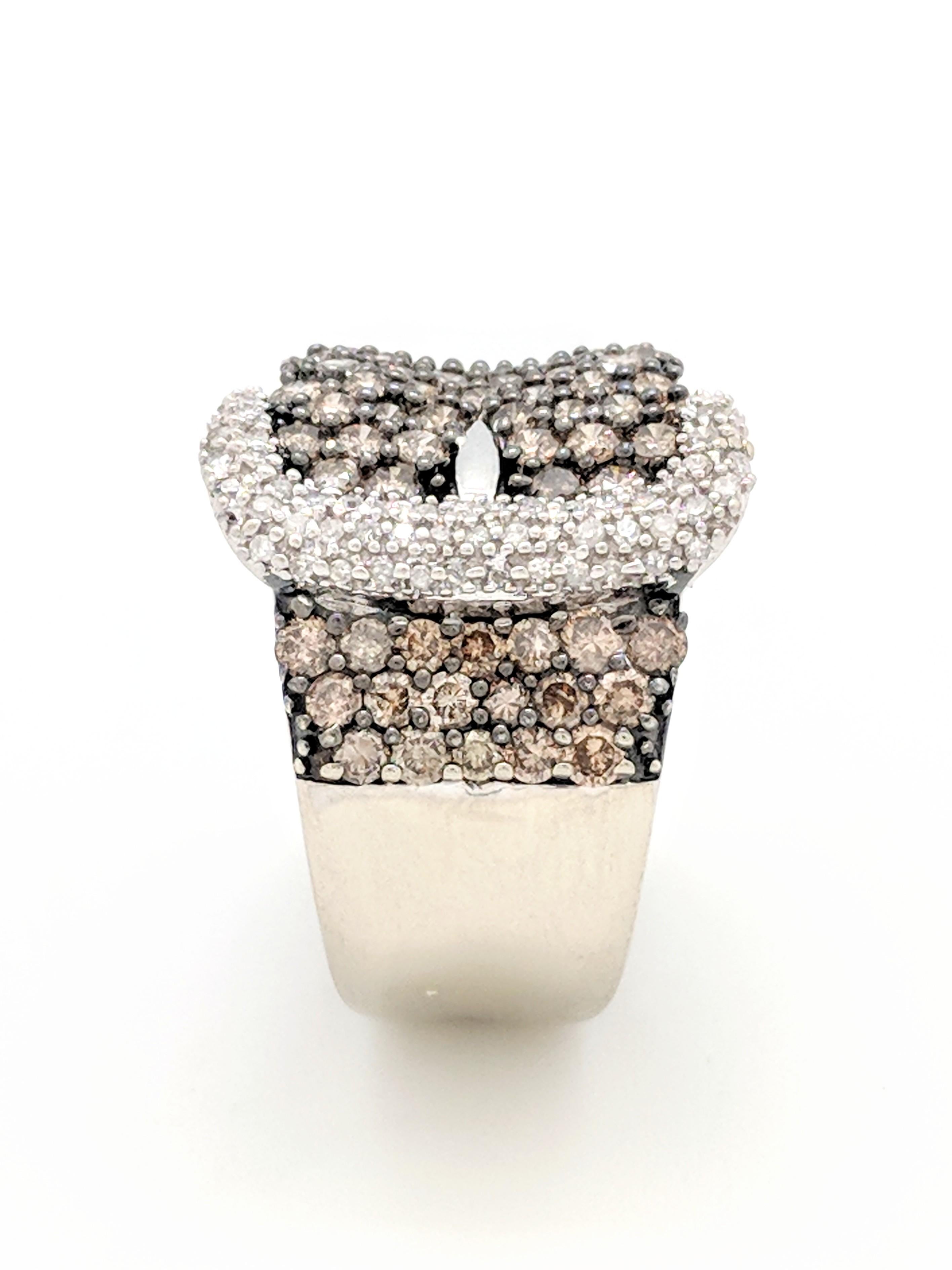 10 Karat White Gold 1.45 Carat White and Champagne Pave Diamond Buckle Ring In Excellent Condition In Gainesville, FL