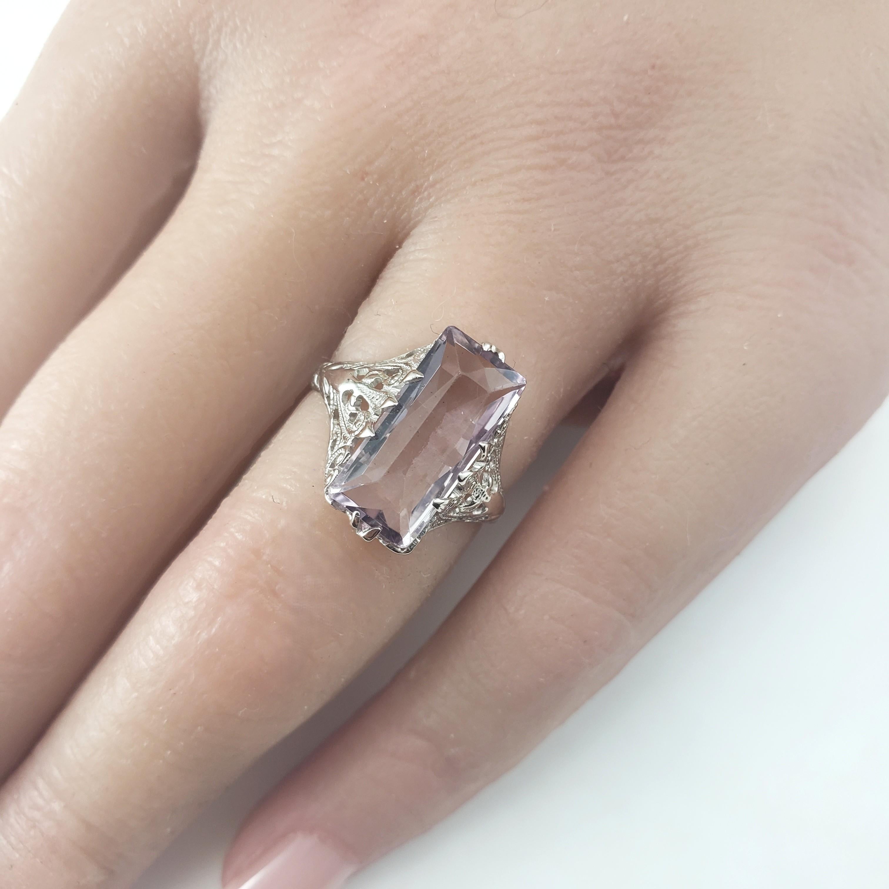 10 Karat White Gold and Amethyst Ring Size 6.25-6.5 #22666 en vente 2