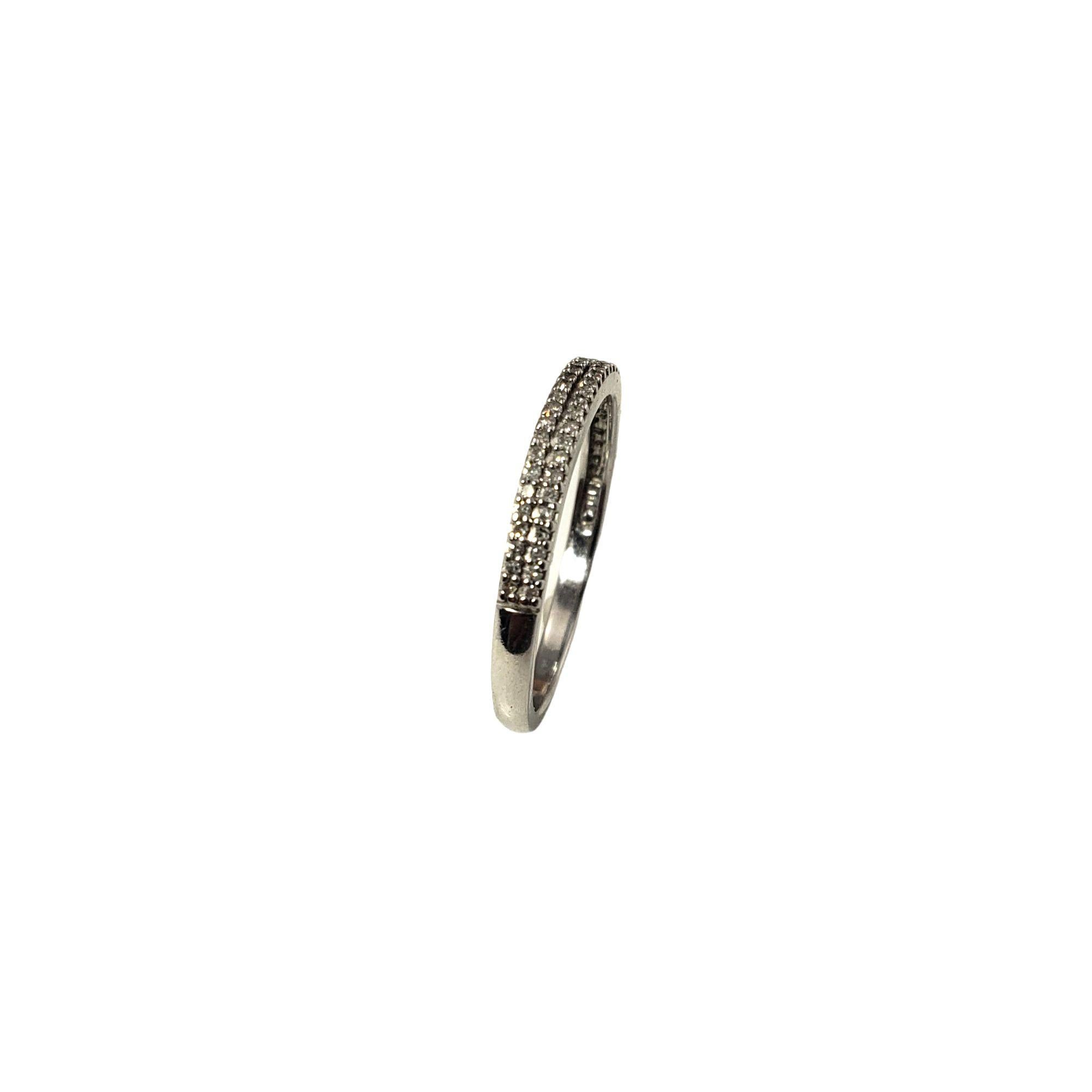 Round Cut 10 Karat White Gold and Diamond Band Ring For Sale