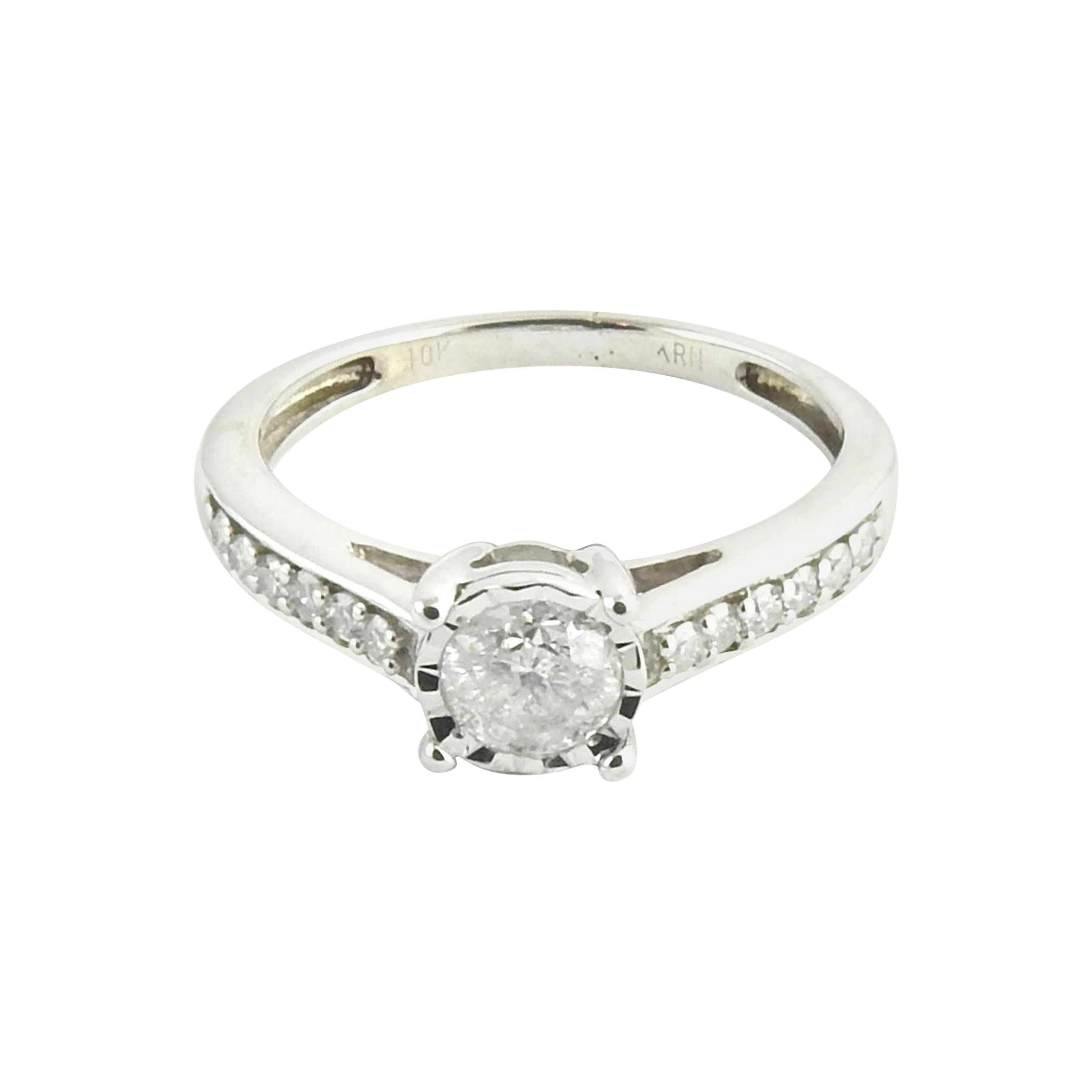 10 Karat White Gold and Diamond Engagement Ring For Sale
