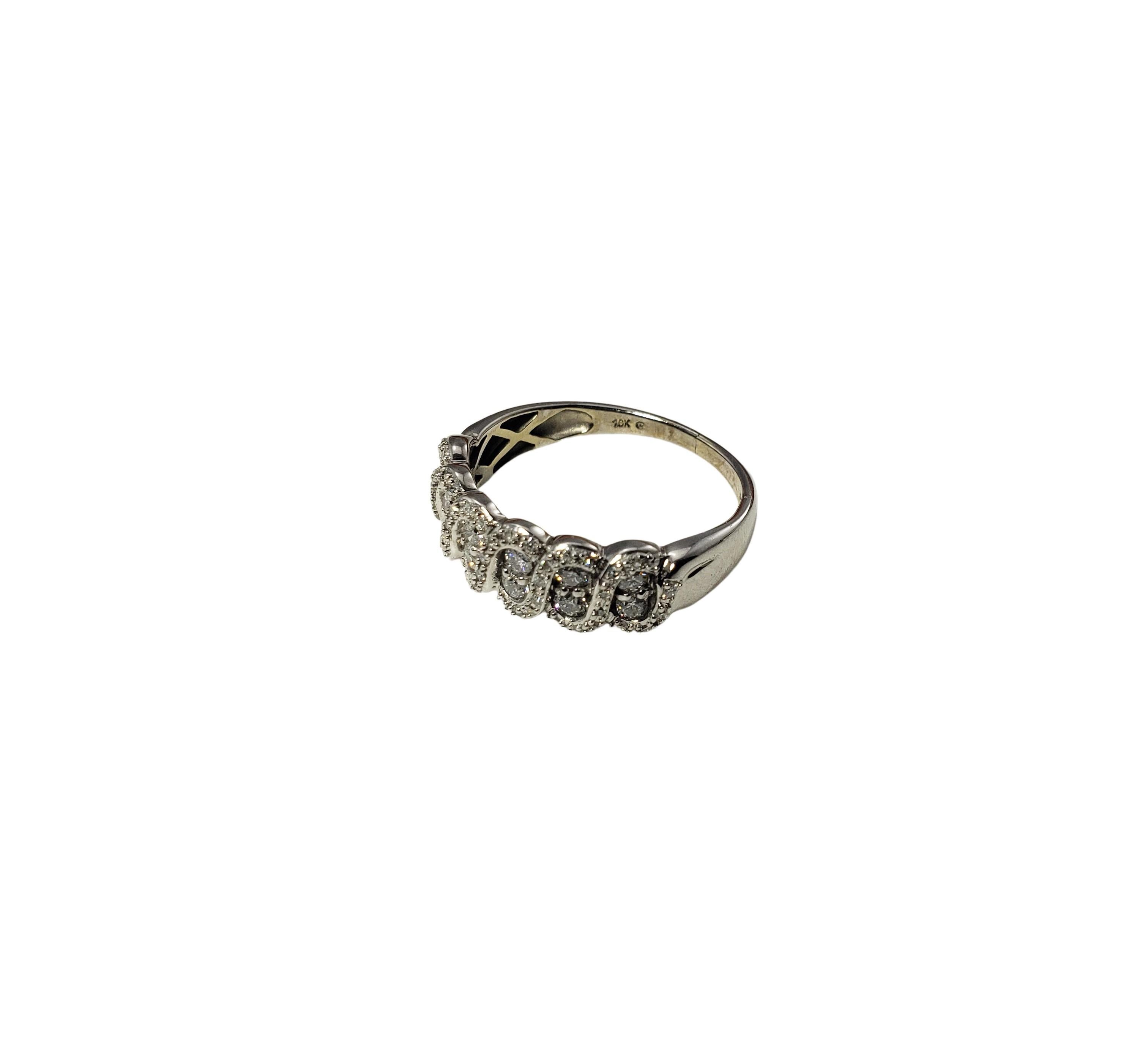10 Karat White Gold and Diamond Ring For Sale 1