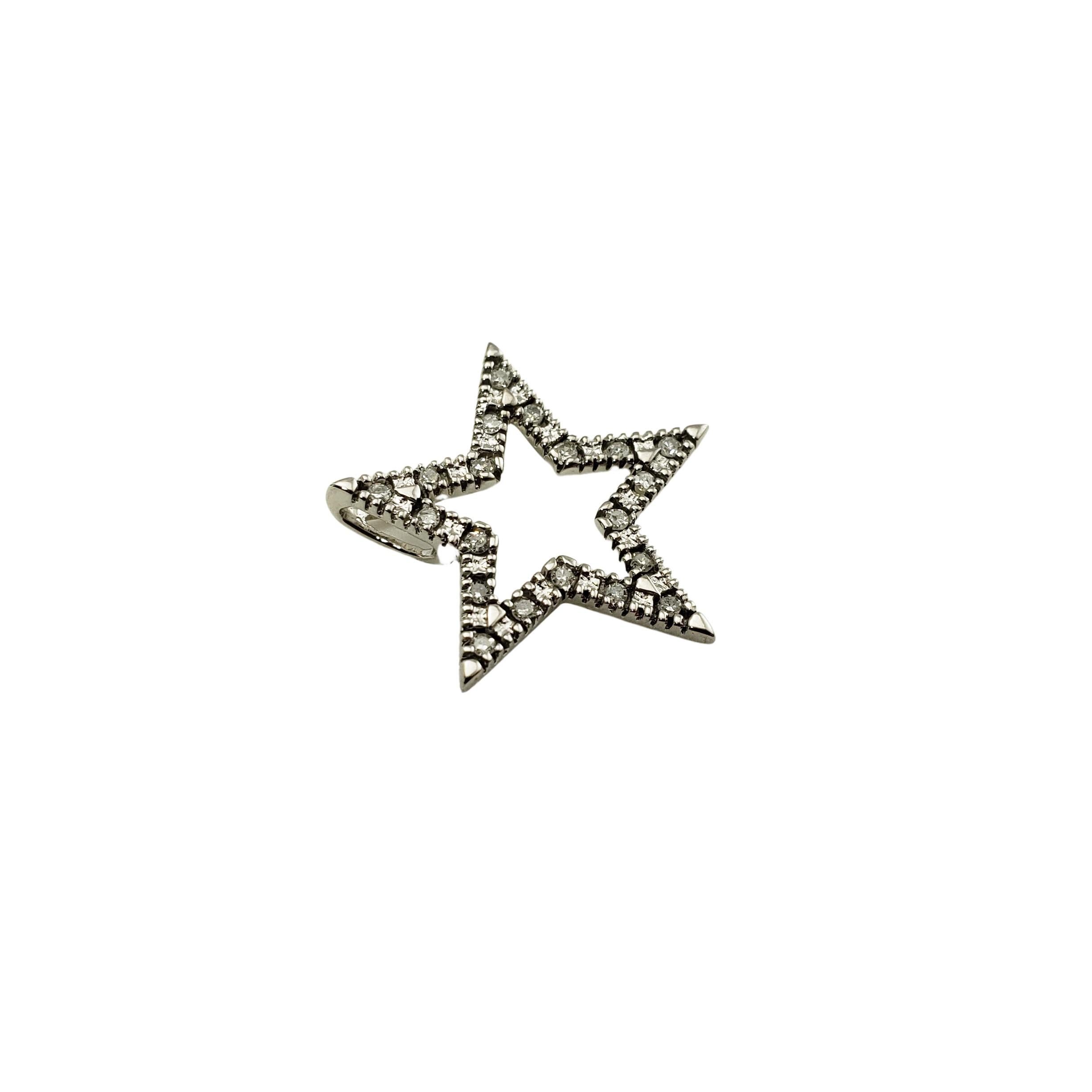 10 Karat White Gold and Diamond Star Pendant #12557 In Good Condition For Sale In Washington Depot, CT
