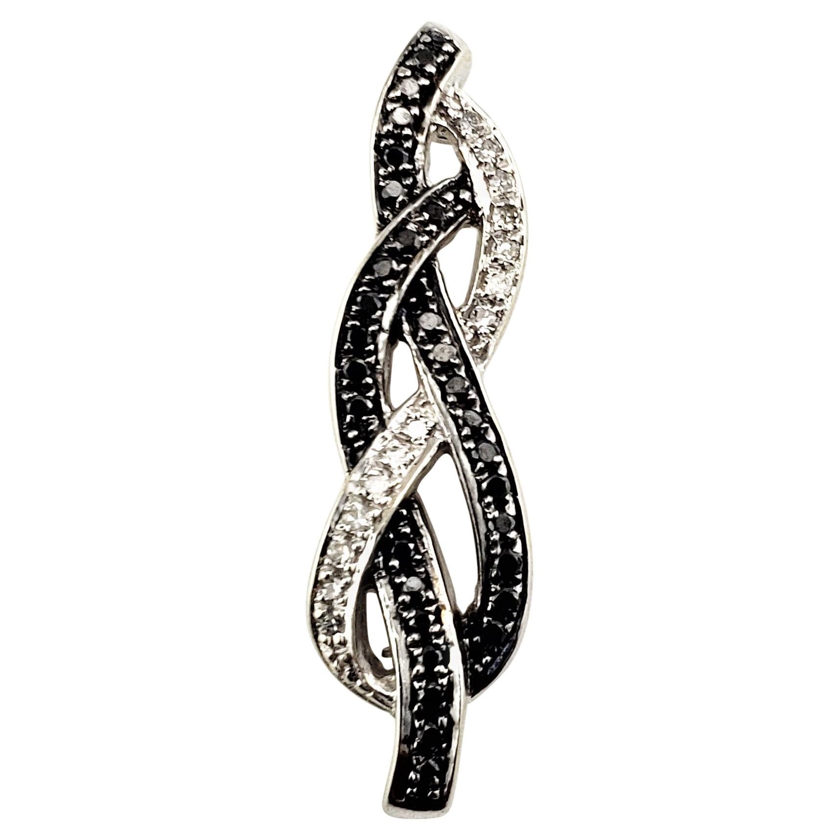 10 Karat White Gold Black and White Diamond Pendant For Sale