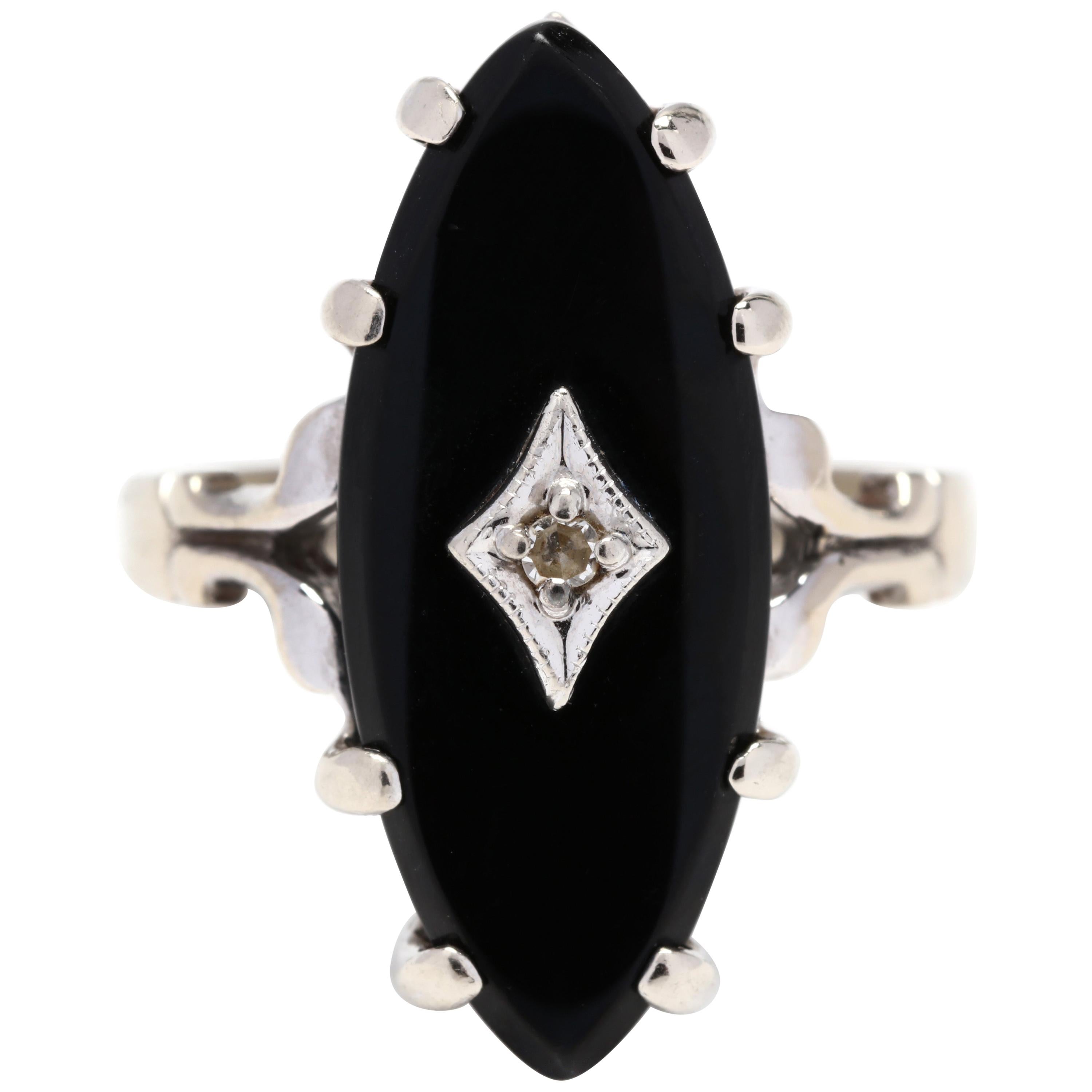 10 Karat Weißgold Schwarzer Onyx und Diamant Navette Ring