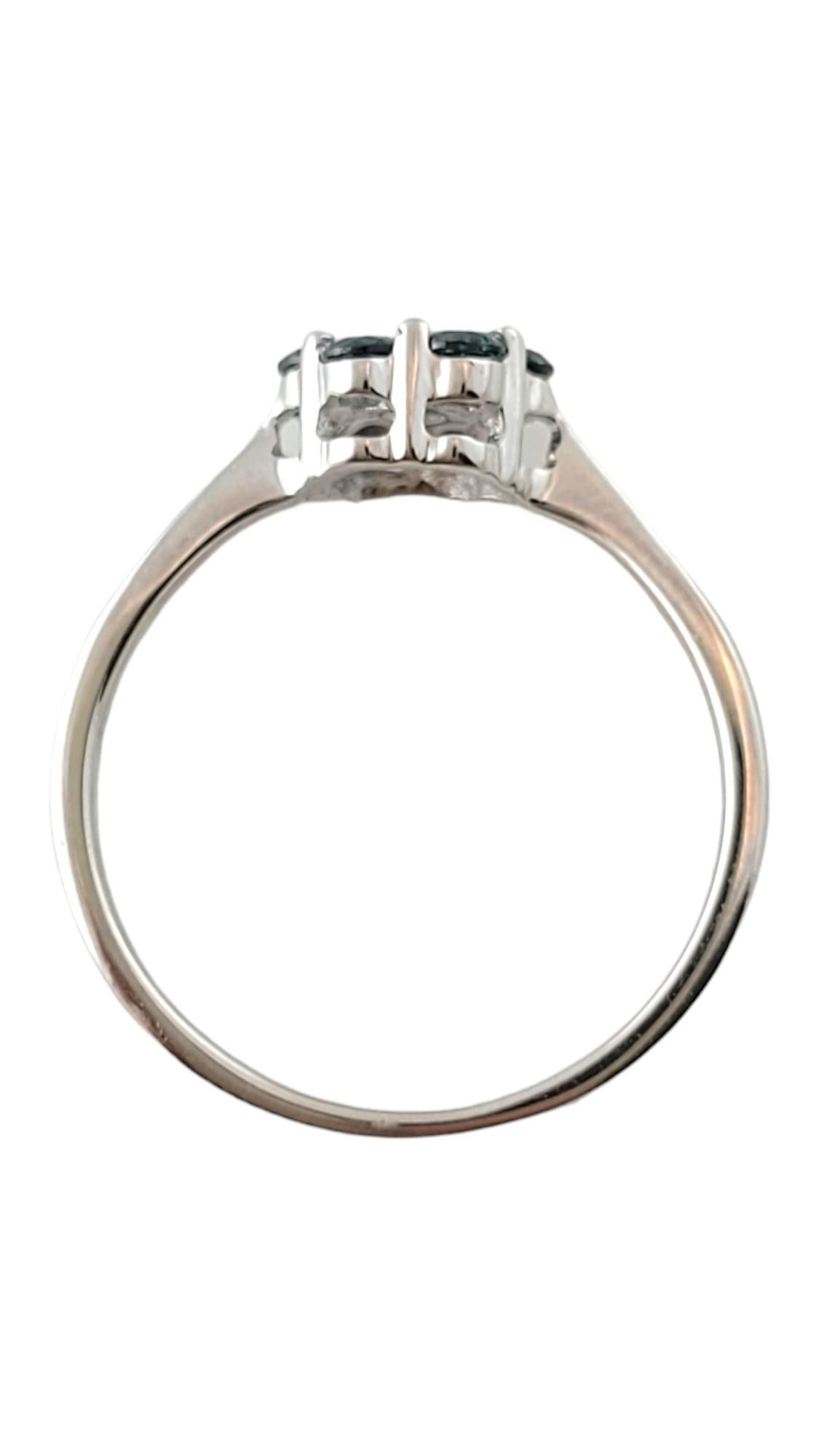 Anillo de diamantes tratados con color azul de oro blanco de 10 quilates talla 7 #17785 Corte redondo en venta