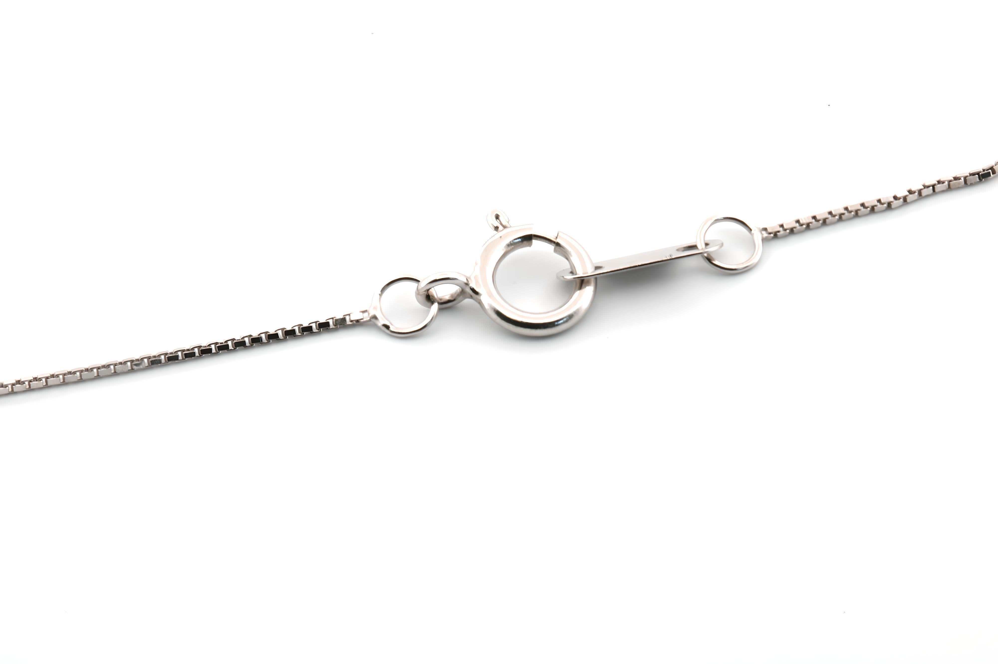 This beautifully crafted Box Chain is made of genuine 10K White Gold. Its 18 inches in length and has a spring ring clasp. Approximate weight of each one is 0.85-0.95 grams. Smooth and silky high polish finish that wont snag. 

18 inch length
Spring
