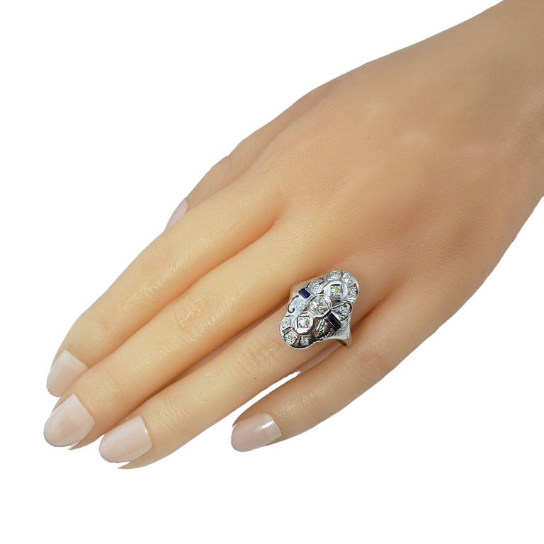 10 Karat White Gold Diamond and Sapphire Ring For Sale at 1stDibs