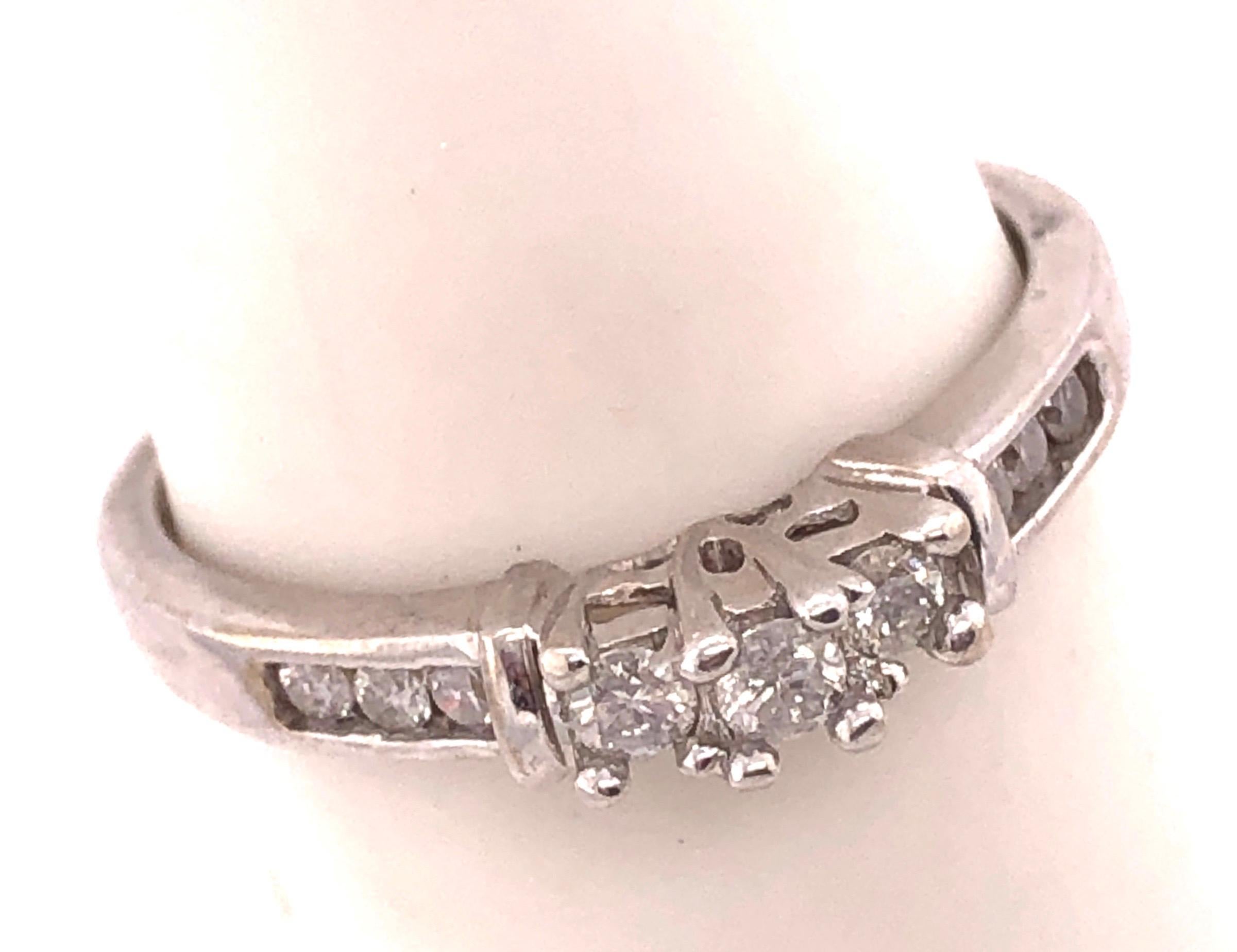 10 Karat White Gold Diamond Band Engagement Wedding Ring For Sale 1