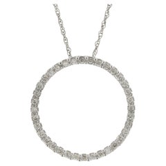 10 Karat White Gold Diamond Circle Necklace