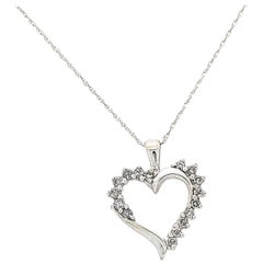 10 Karat White Gold Diamond Heart Pendant Necklace