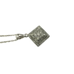 10 Karat White Gold Diamond Pendant Necklace