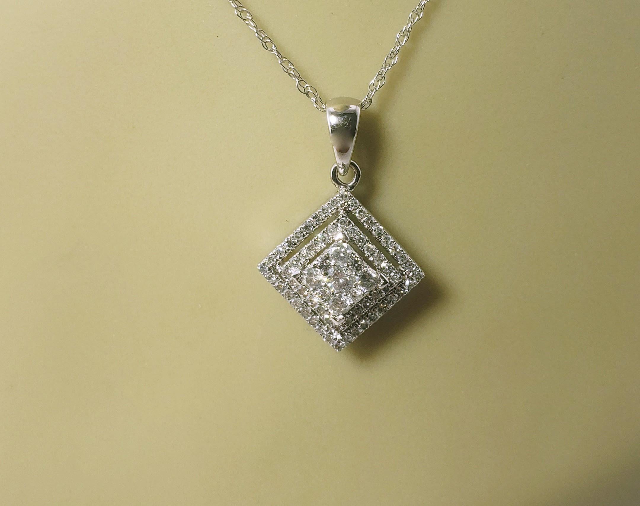 10 Karat White Gold Diamond Pendant Necklace For Sale 3
