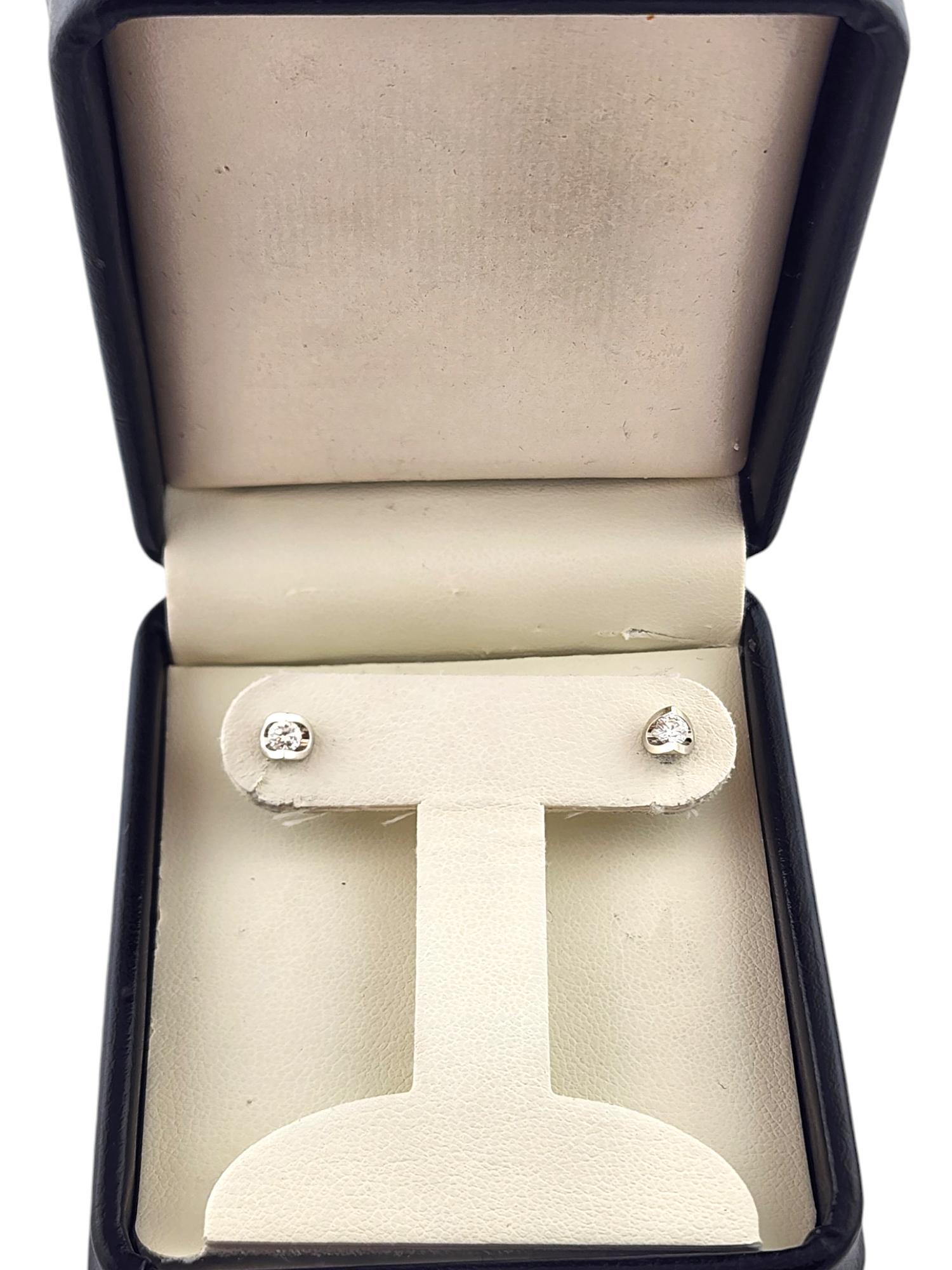 10 Karat White Gold Diamond Stud Earrings #18576 For Sale 1