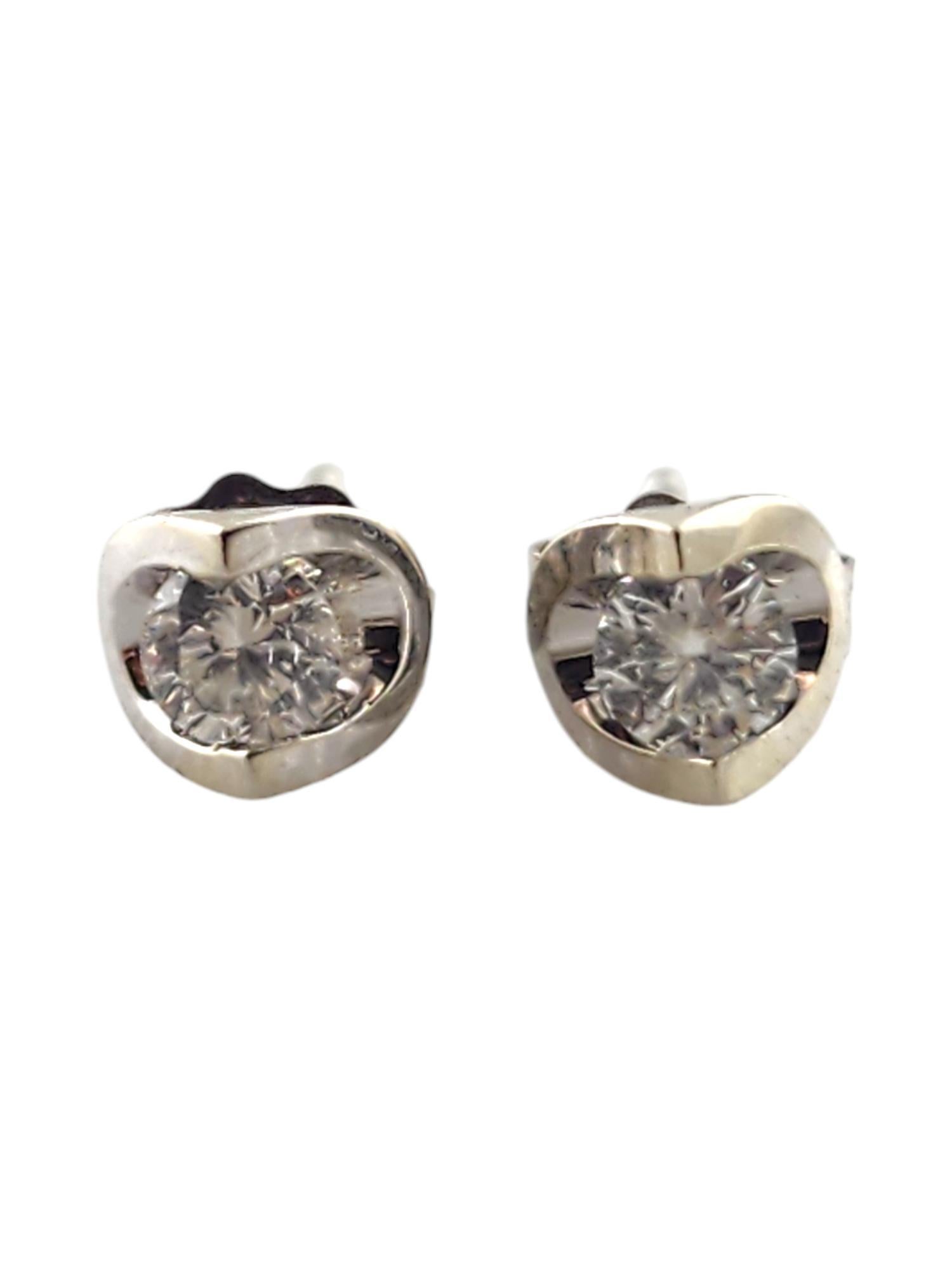 10 Karat White Gold Diamond Stud Earrings #18576