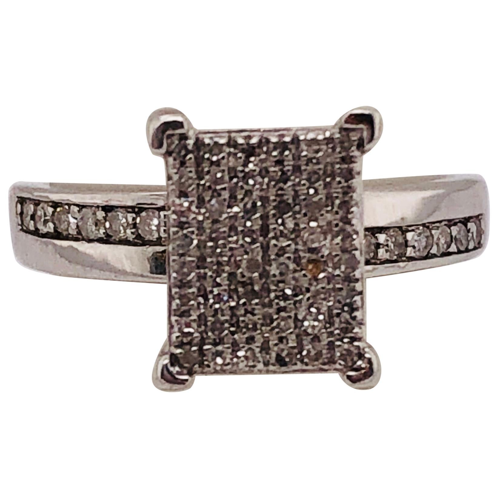 10 Karat White Gold Engagement Ring Fashion Ring with Diamond Cluster