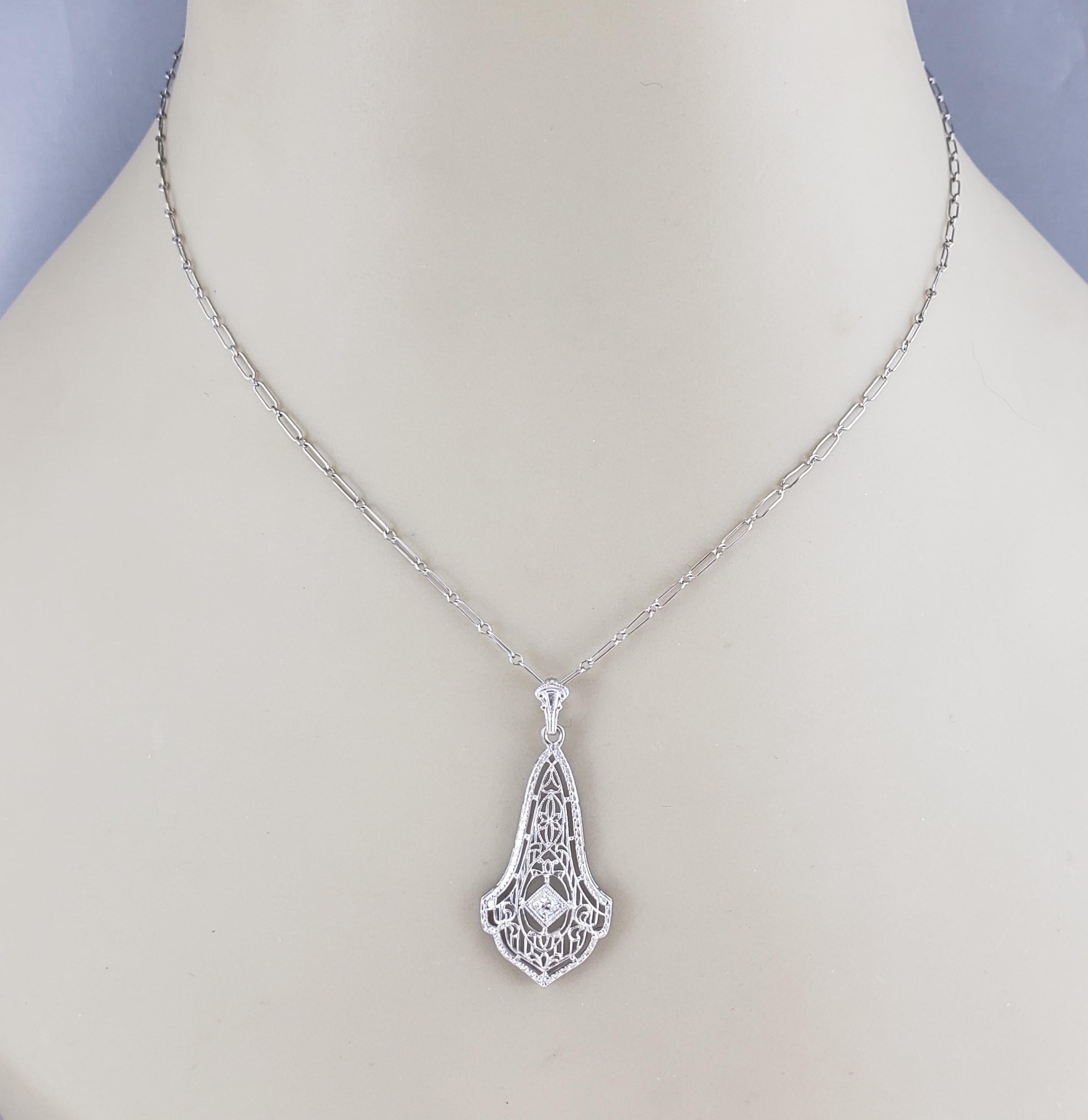 10 Karat White Gold Filigree Diamond Pendant Necklace #16345 For Sale 1