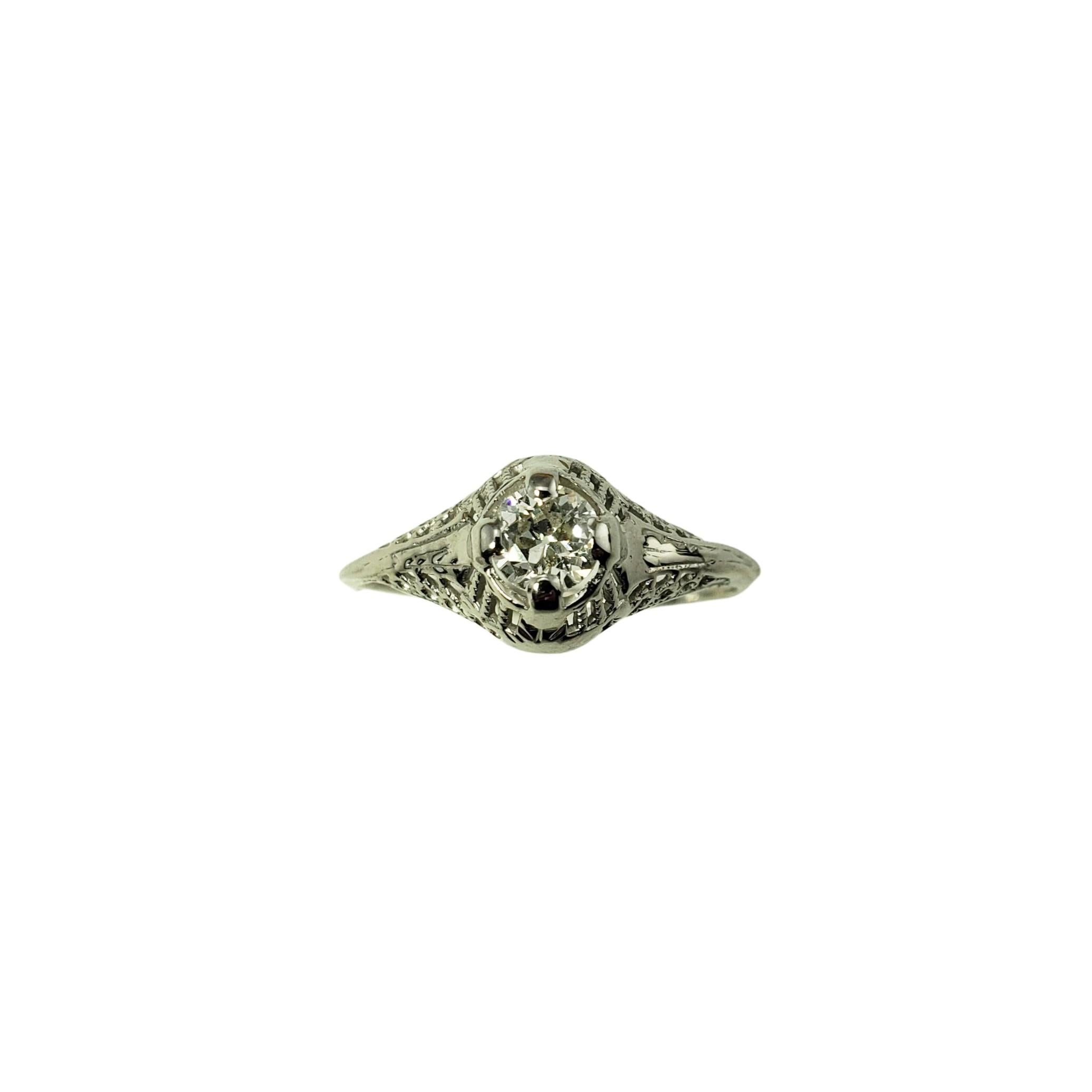 10 Karat White Gold Filigree Diamond Ring For Sale 2