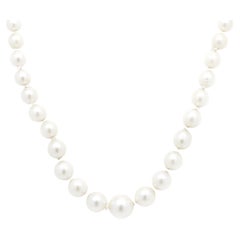 Collana di perle d'acqua dolce coltivate in oro bianco 10 kt.