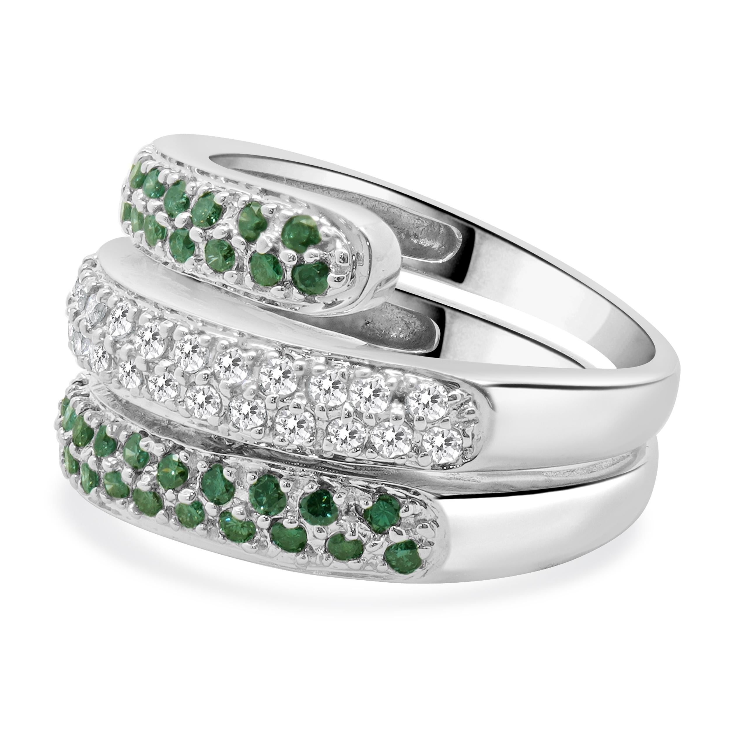Designer: kundenspezifisch
MATERIAL: 10K Weißgold
Diamant: 30 runde Diamanten im Brillantschliff = 0,30cttw
Farbe: H
 Klarheit: I3
Diamant: 44 runder Brillantschliff = 0,44cttw
Farbe: Grün
 Klarheit: SI2-I1
Ringgröße: 7.25 (bitte erlauben Sie zwei
