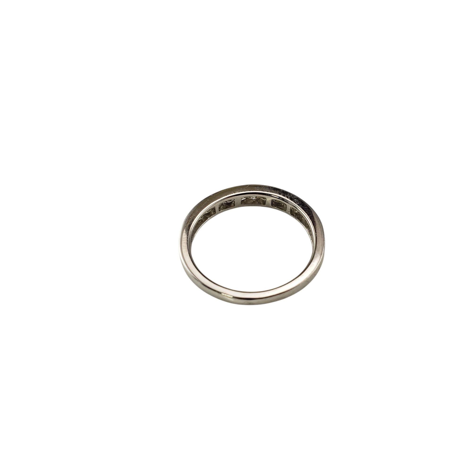 10 Karat White Gold Princess Cut Diamond Band Ring Size 7 #21238 For Sale 1