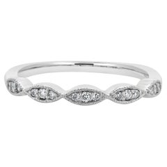 10 Karat Weißgold Diamantring mit Wellenschliff und Diamanten