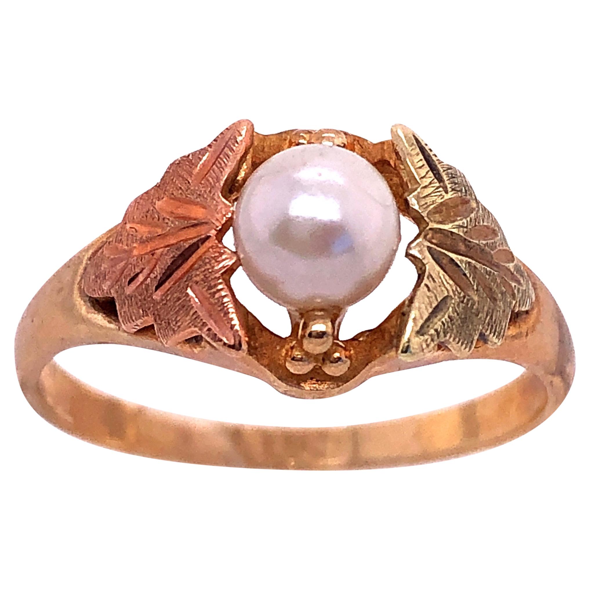 10 Karat Yellow and Rose Gold Fashion Pearl Ring For Sale