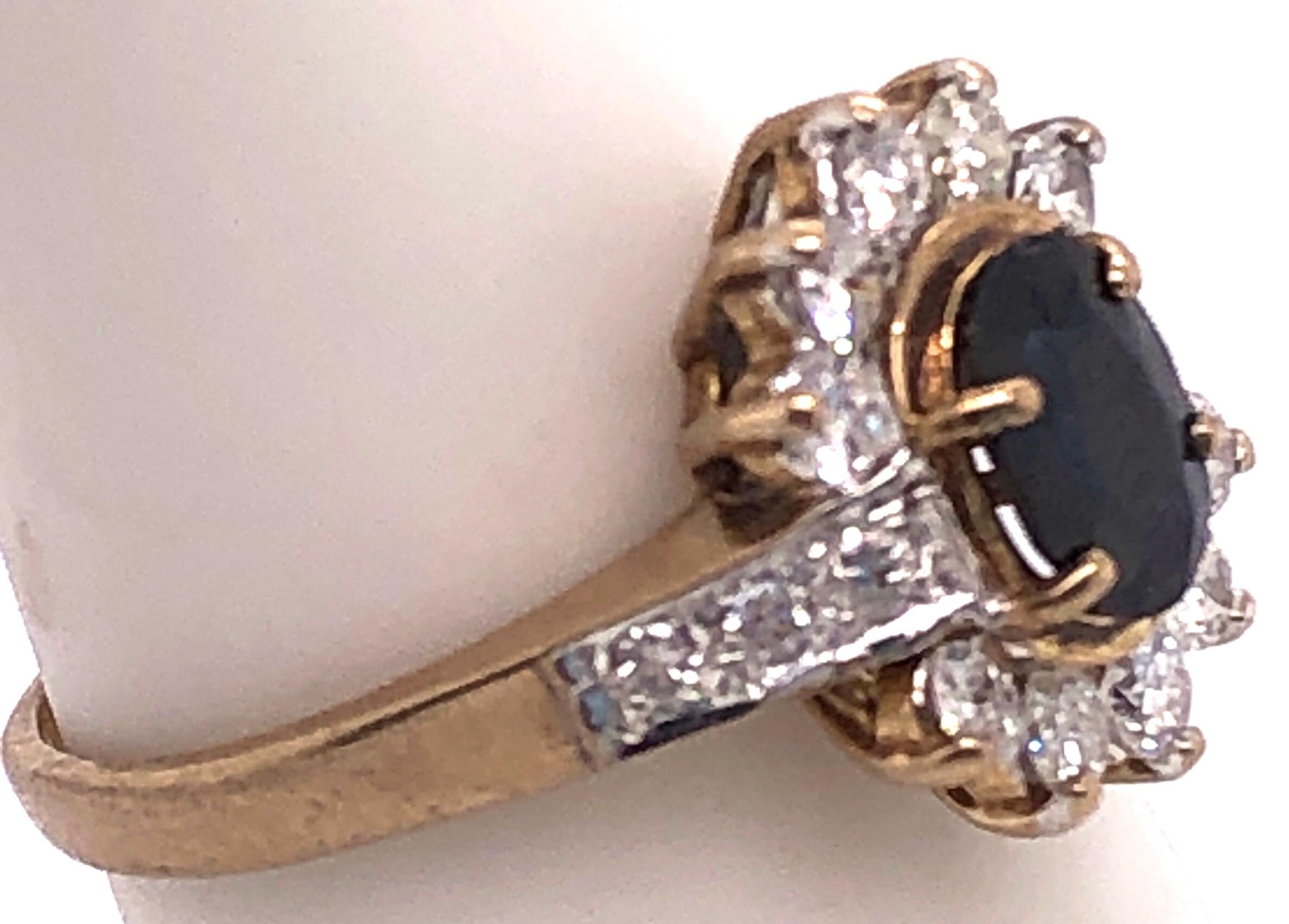 10 Karat Yellow and White Gold Onyx Solitaire Ring with Diamond Accents For Sale 1