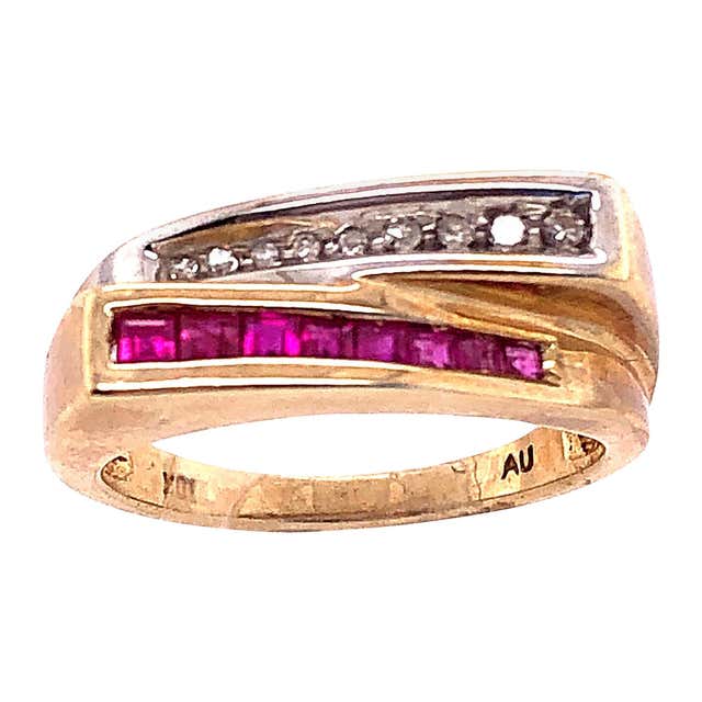 10 Karat White and Yellow Gold Diamond Ring For Sale at 1stDibs
