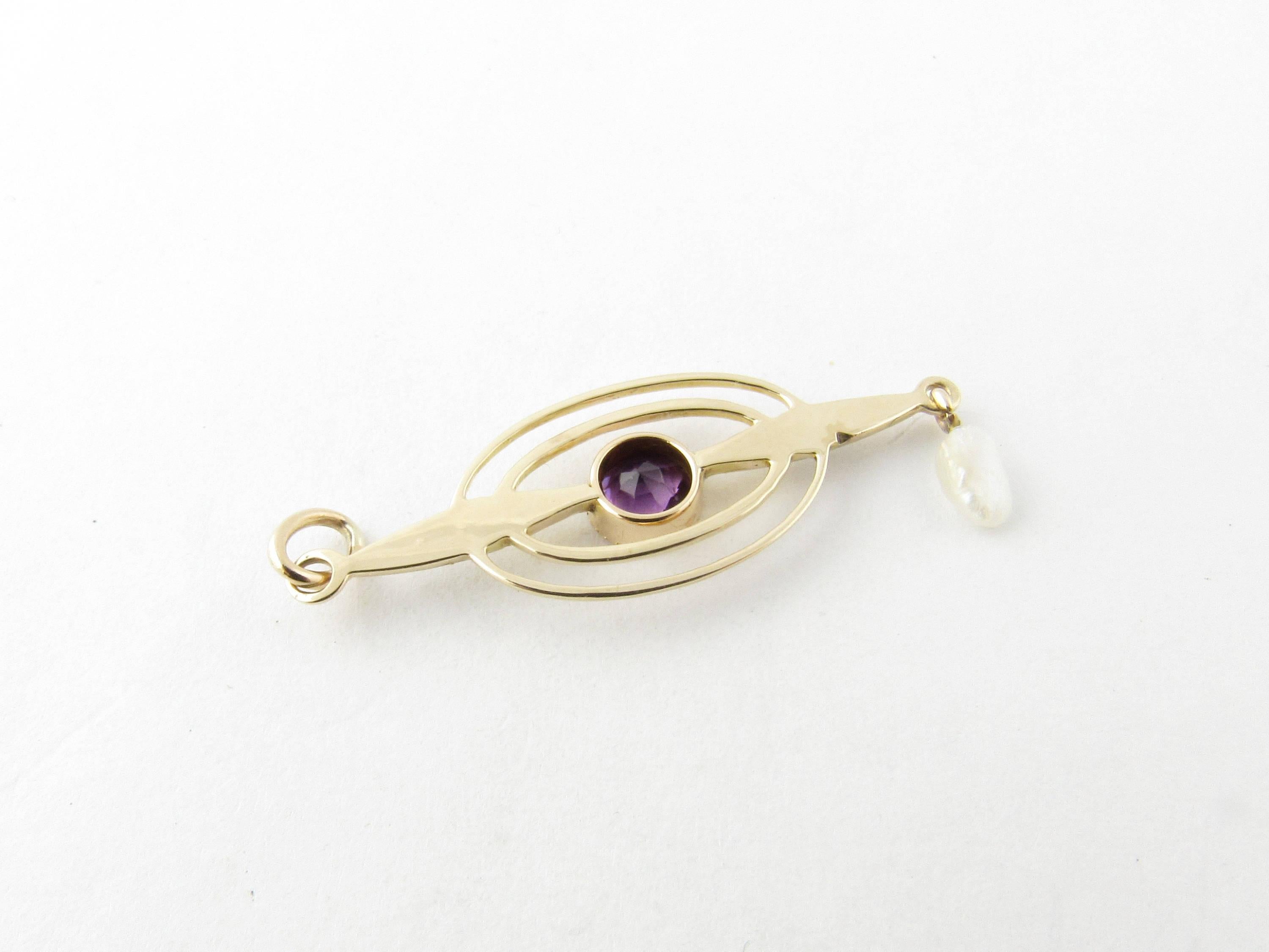 10 Karat Yellow Gold Amethyst and Pearl Pendant In Good Condition For Sale In Washington Depot, CT