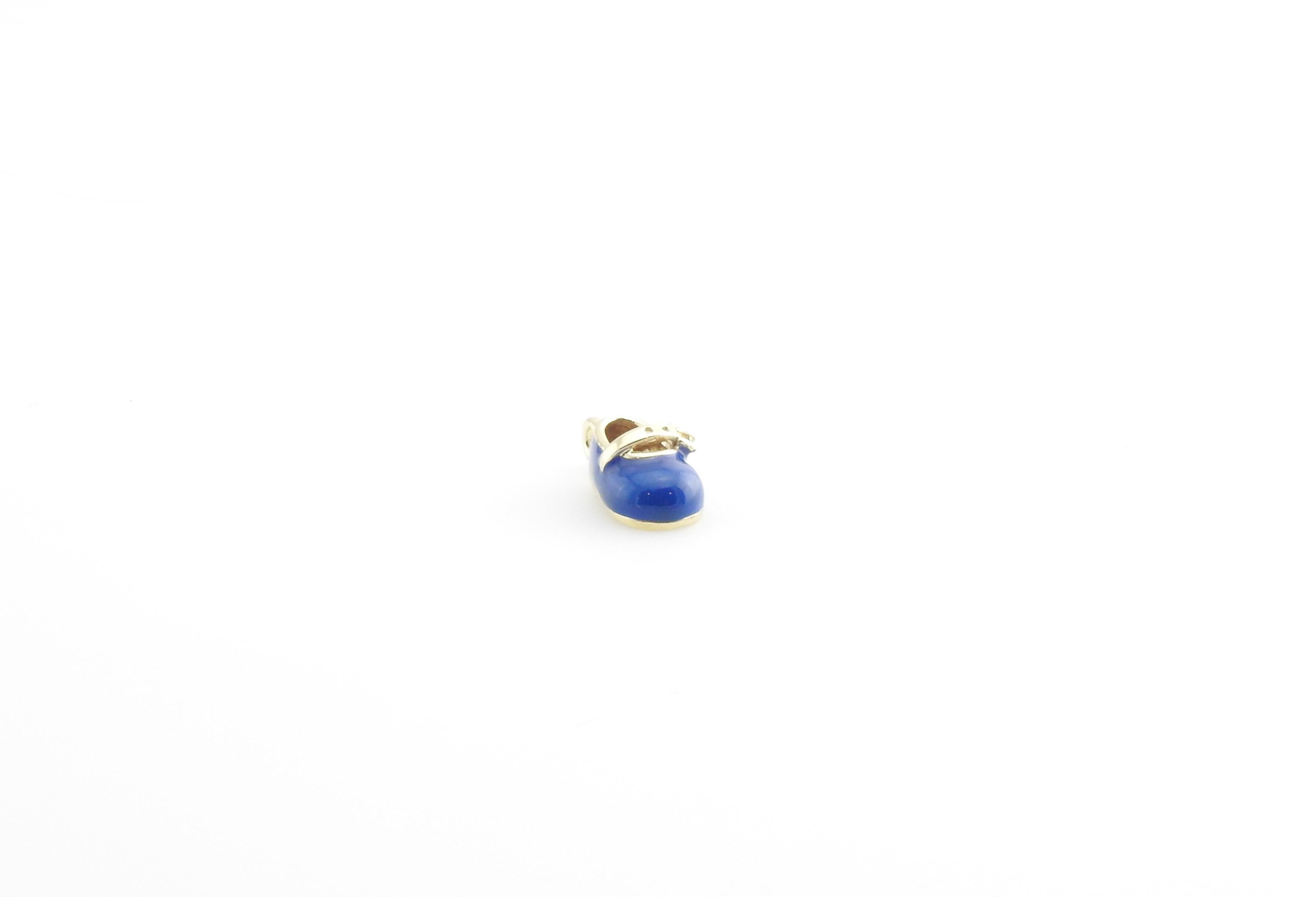 Vintage 10 Karat Yellow Gold and Enamel Baby Shoe Charm

Celebrate baby's first steps!

This lovely 3D charm features a miniature baby shoe accented with blue enamel and crafted in beautifully detailed 10K yellow gold.

Size: 13 mm x 7 mm actual
